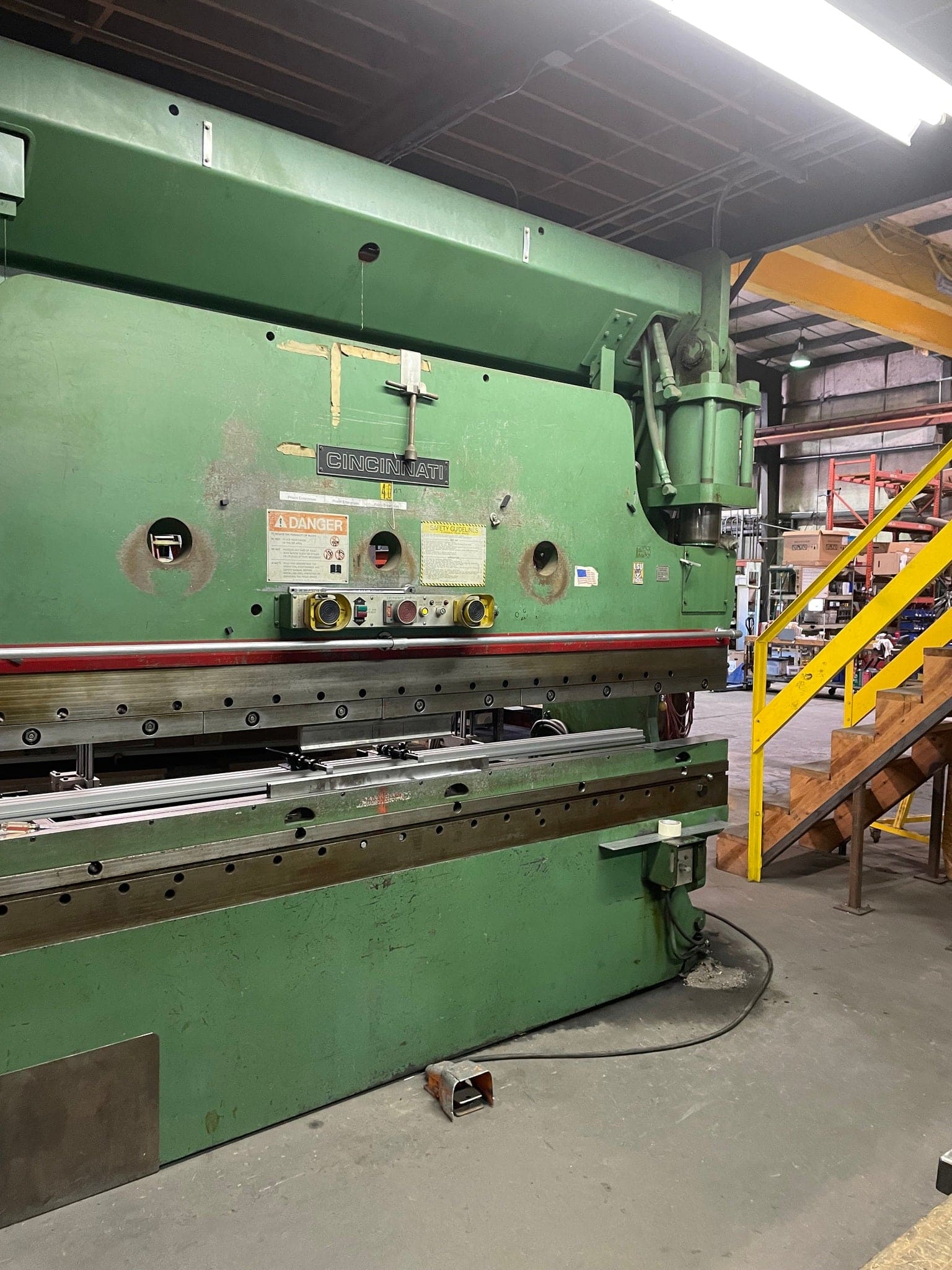 175 Ton x 12' Cincinnati 175CB10 Press Brake- W/ Automec CNC 150 Backgauge X Axis