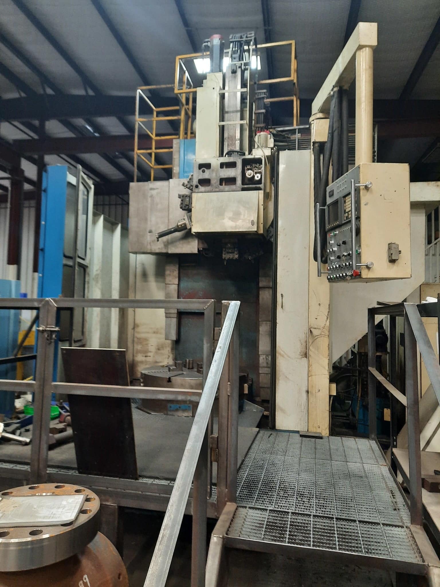 Toshulin SKIQ-12 VTL, 1996 - 50" 4 Jaw Chuck, Chip Conveyor