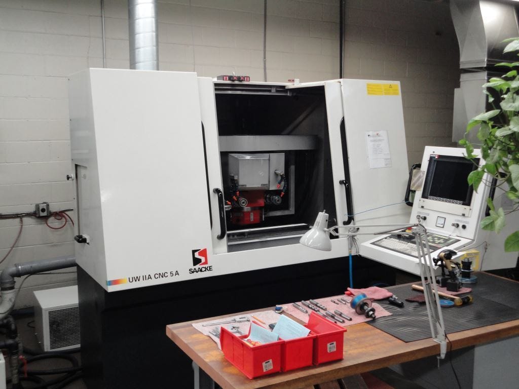 Saacke UWIIA CNC Tool & Cutter Grinder, 1999 - 5 Axis, Spare Parts
