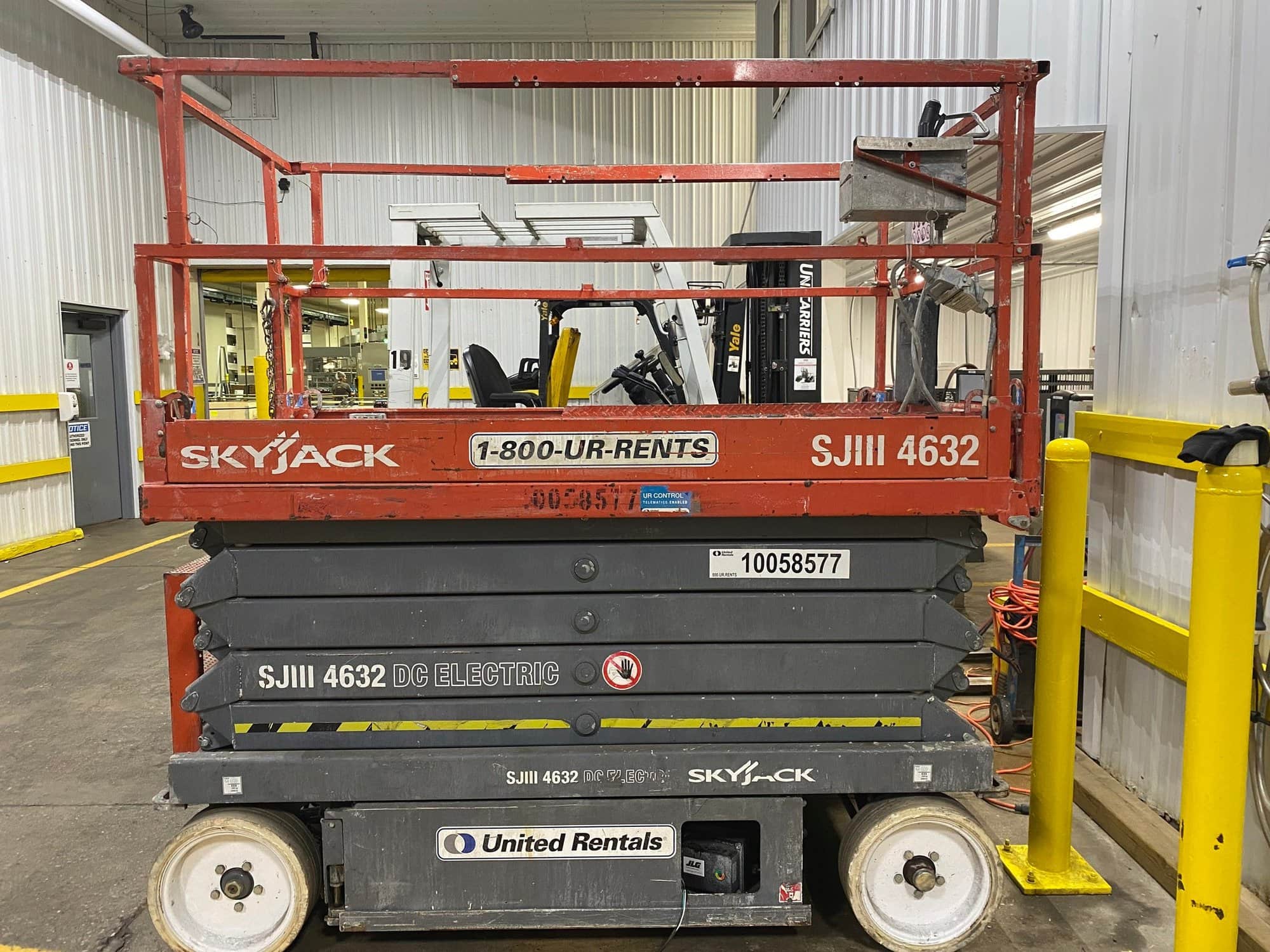 Skyjack SJIII 4632 DC Scissor Lift
