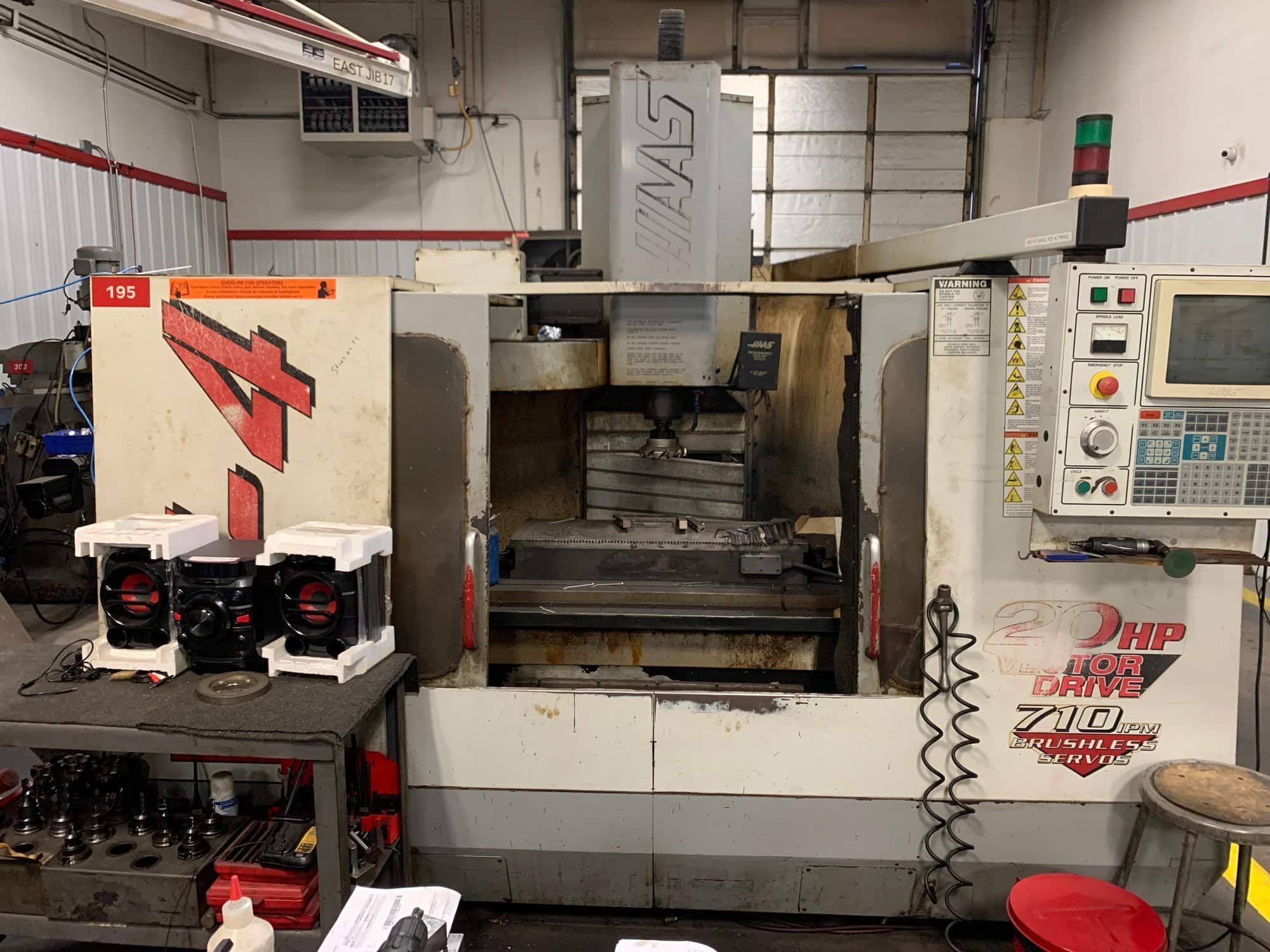 Haas VF-4 VMC, 1998 - Parts Machine