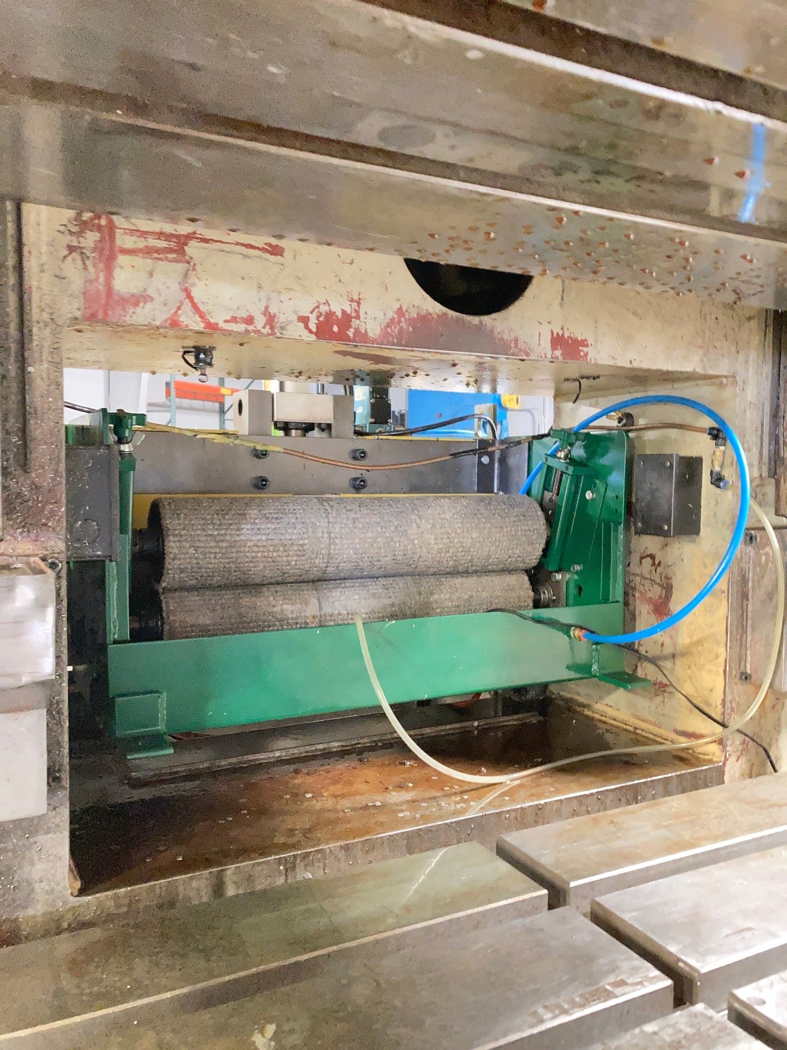 220 Ton SEYI HSD-220 Stamping Press, 1995 - Equipped With COE Servomaster Feeder 2019 and $5,000 in Additional Parts - Image 12