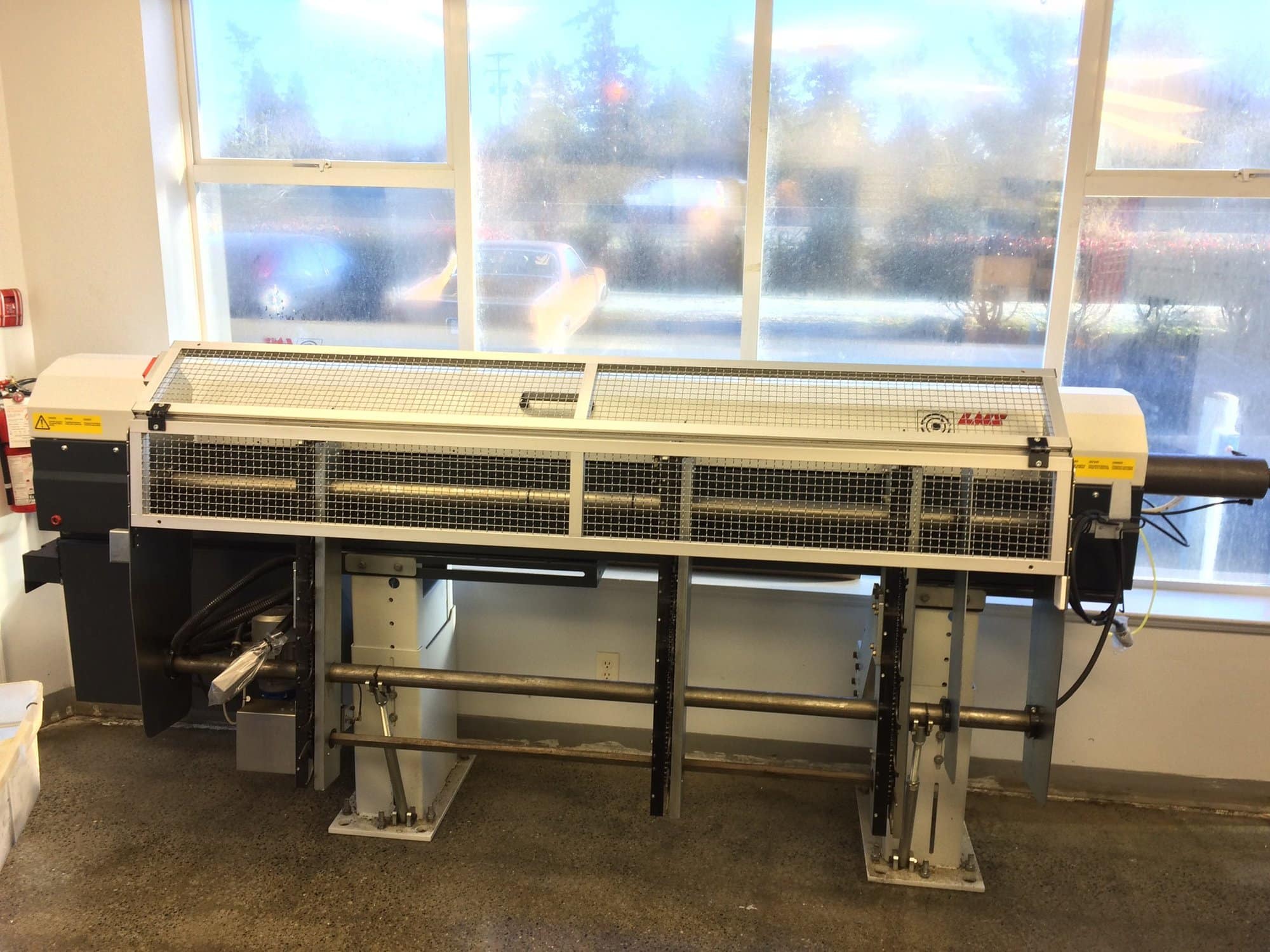 LNS Quick Six Bar Feeder, 2012 - Purchased and Never Used, 7 Liners Include
