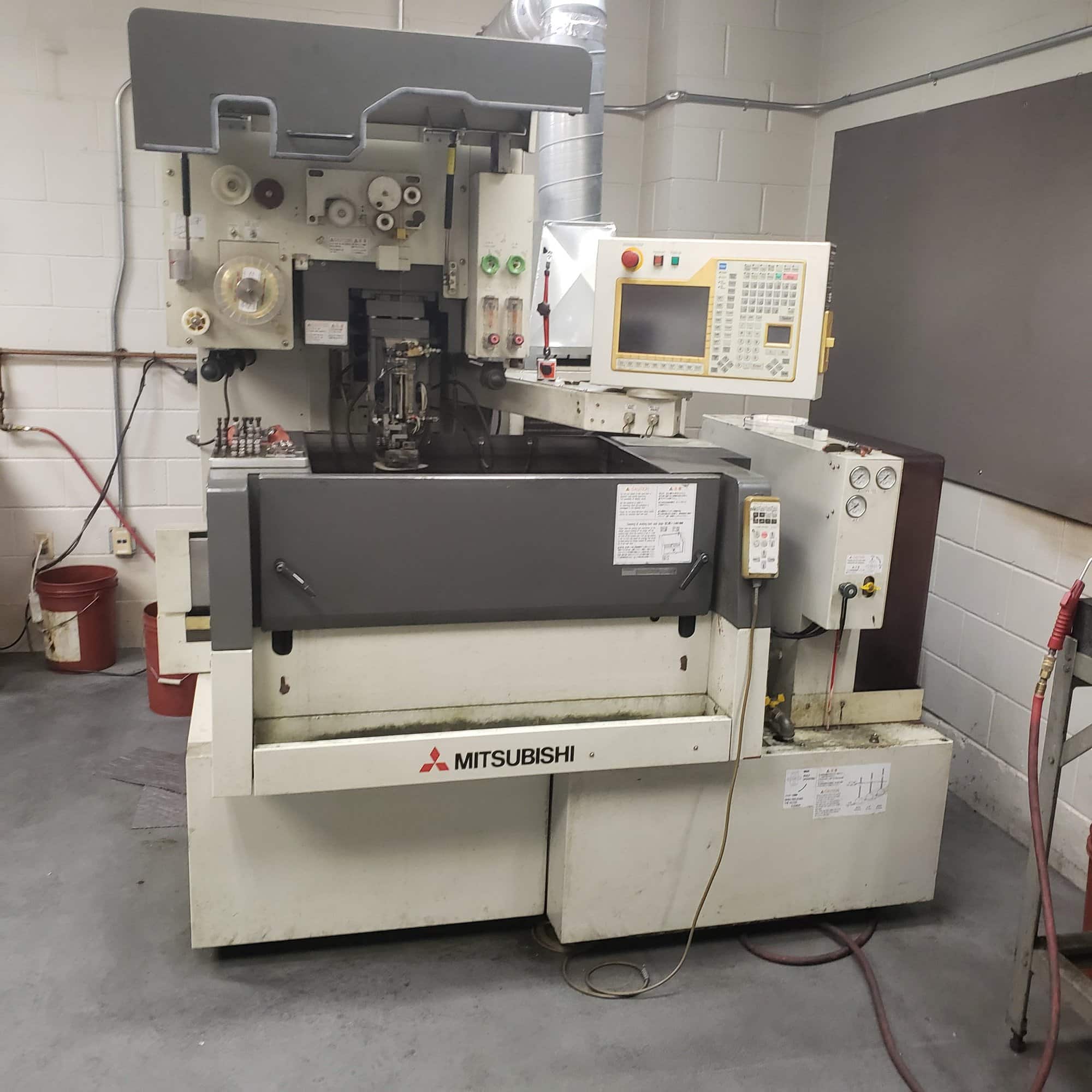 Mitsubishi FA10 Wire EDM, 2001