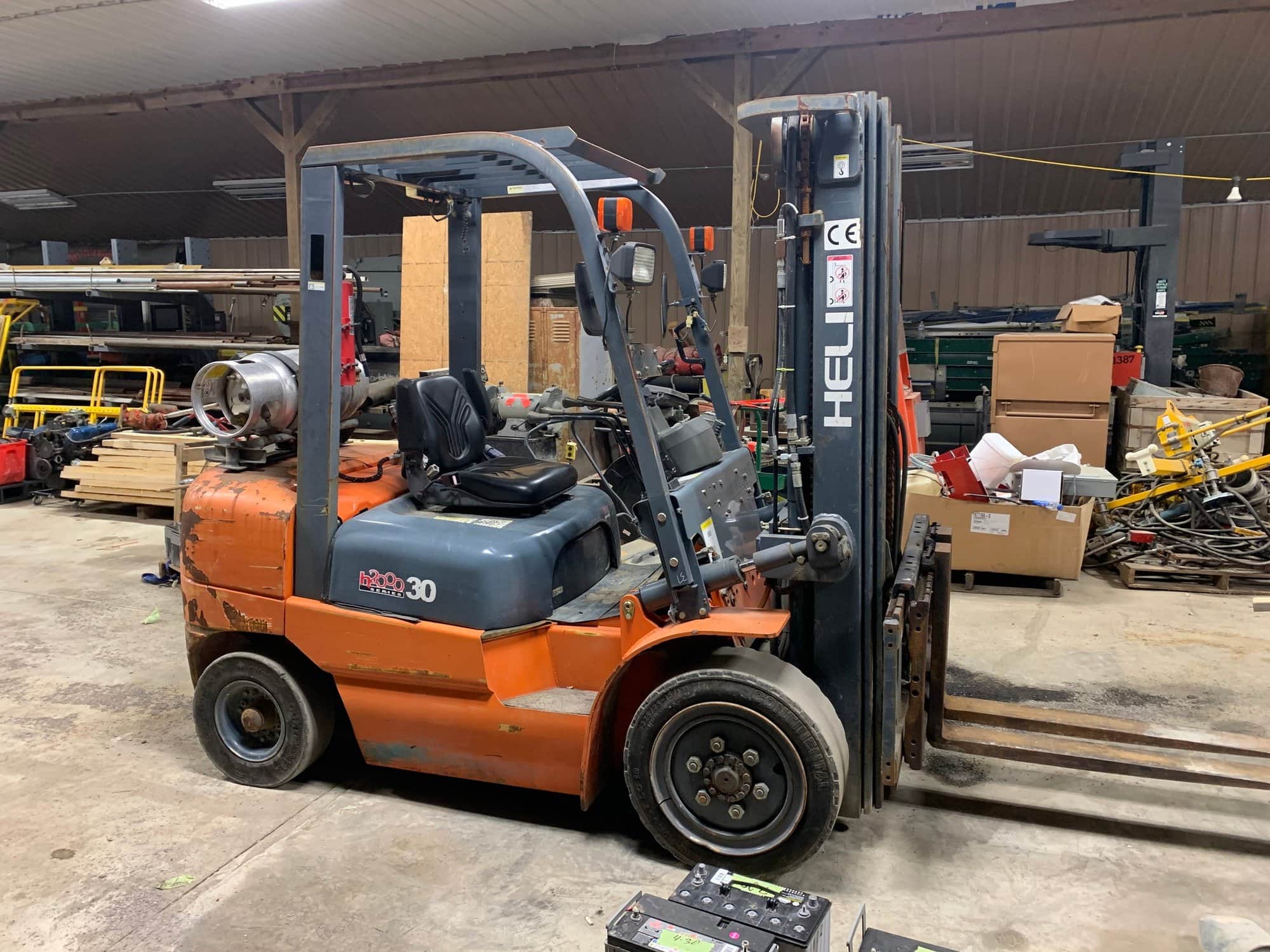 3 Ton Heli H2000 Series 30 Liquid Propane Forklift