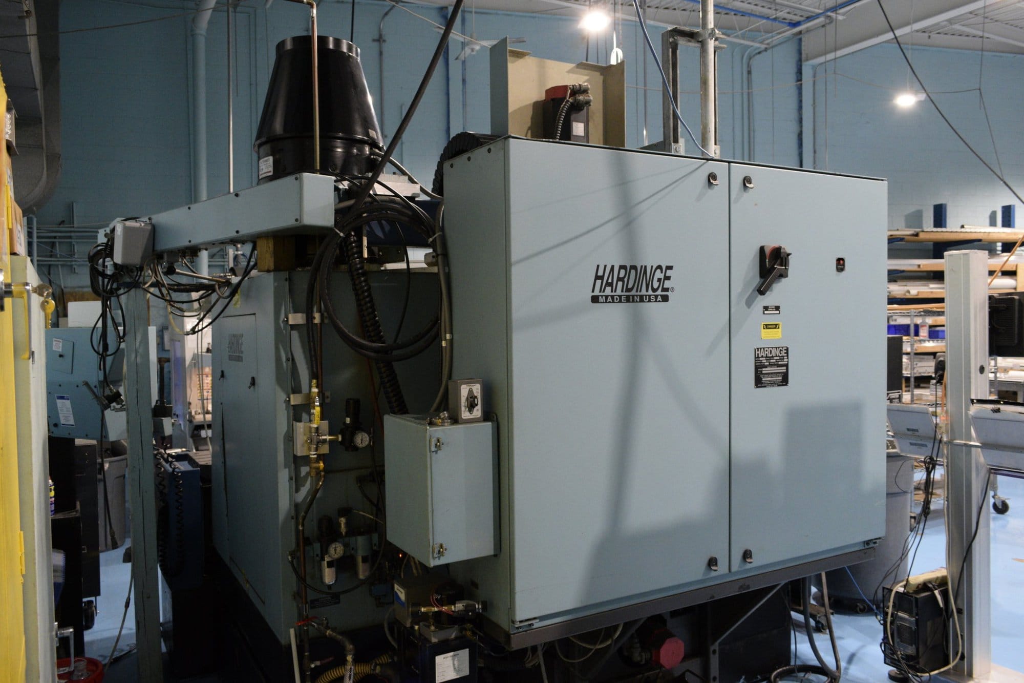 Hardinge Conquest VMC-700 VMC, 1995-Pallet System,Chip Conveyor, 4th Axis Wired - Image 8