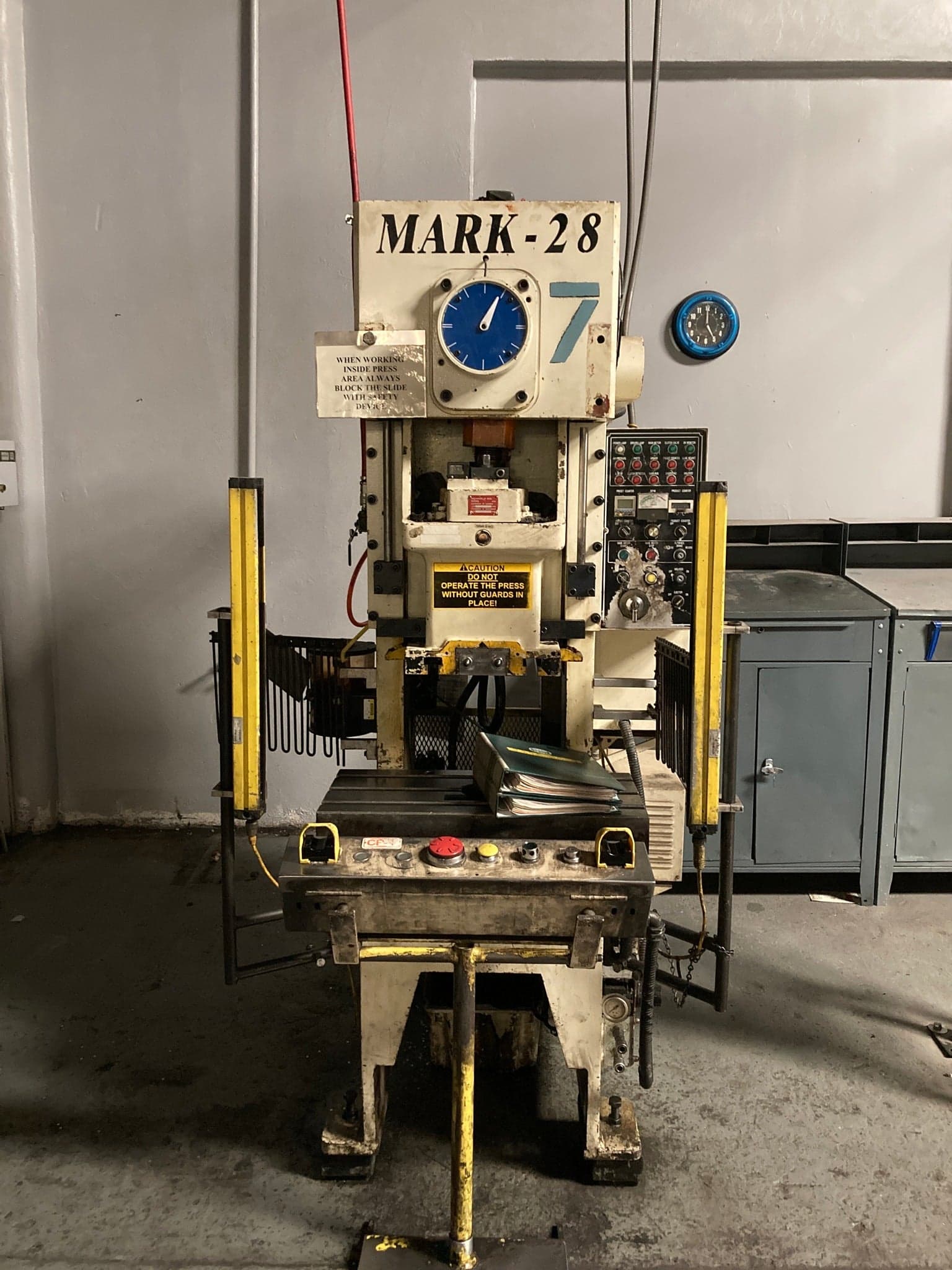 25 Ton Auto Stamper FCP-25 Stamping Press, 1999
