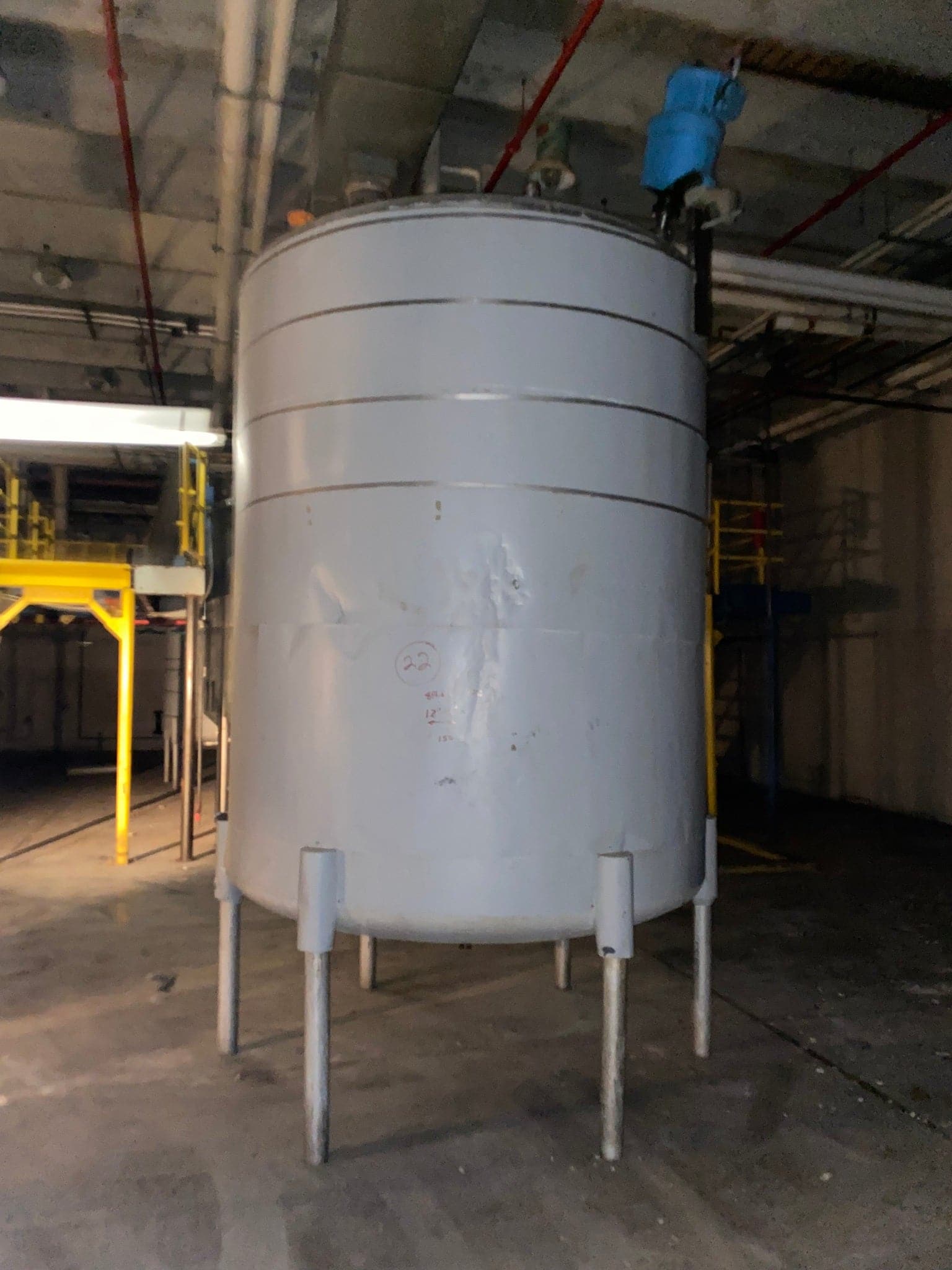 2500 Gallon Insulated Stainless Steel Tank with Agitator, Measures 7'-4" diameter x 8'- 6" straight side height