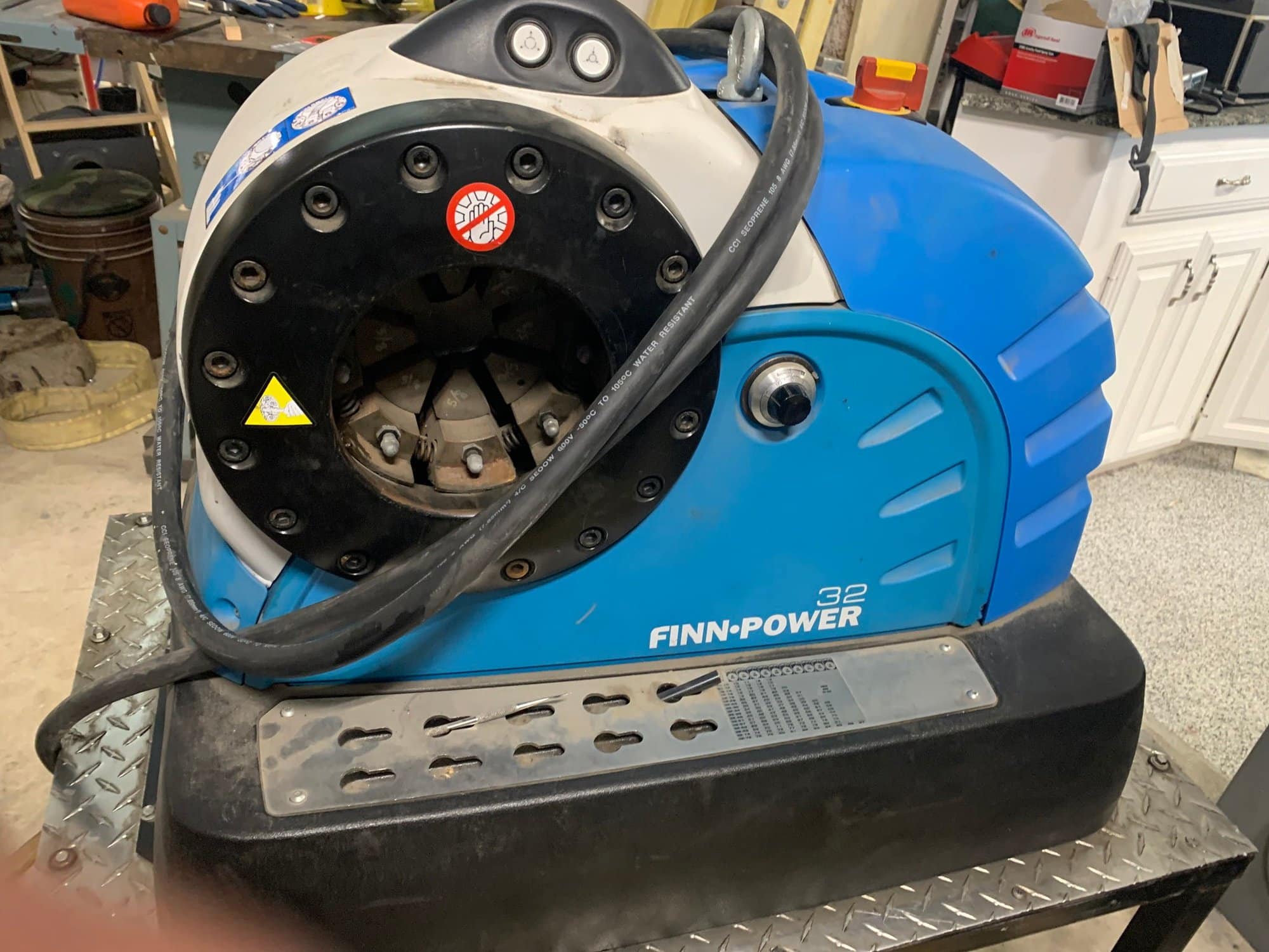 Finn Power P32MS Hose Crimper, 2018