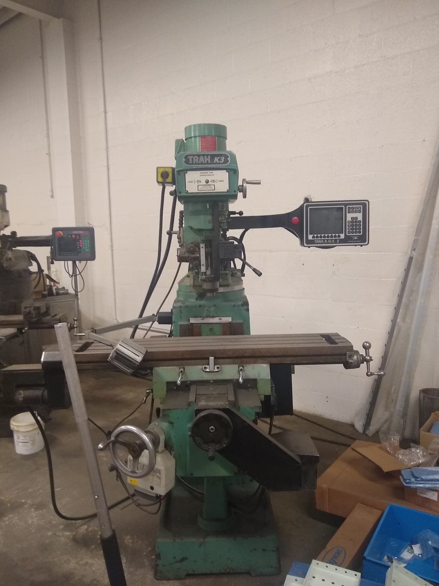 Southwest Industries Trak K3 Knee Mill, 1999 - Trak Age 2