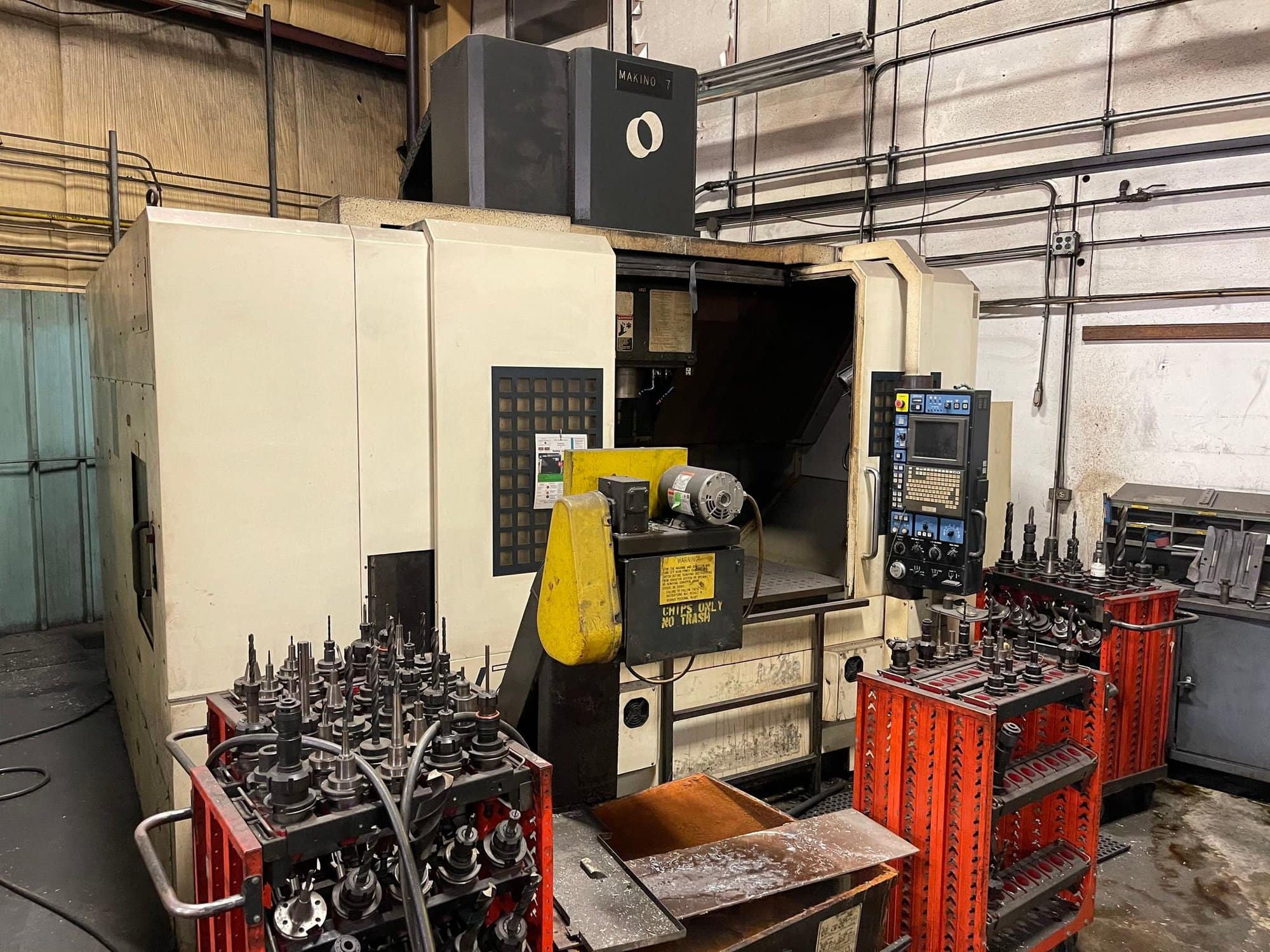 Makino V77-50T CNC Vertical Machining Center Mill, 2002 - Not Running