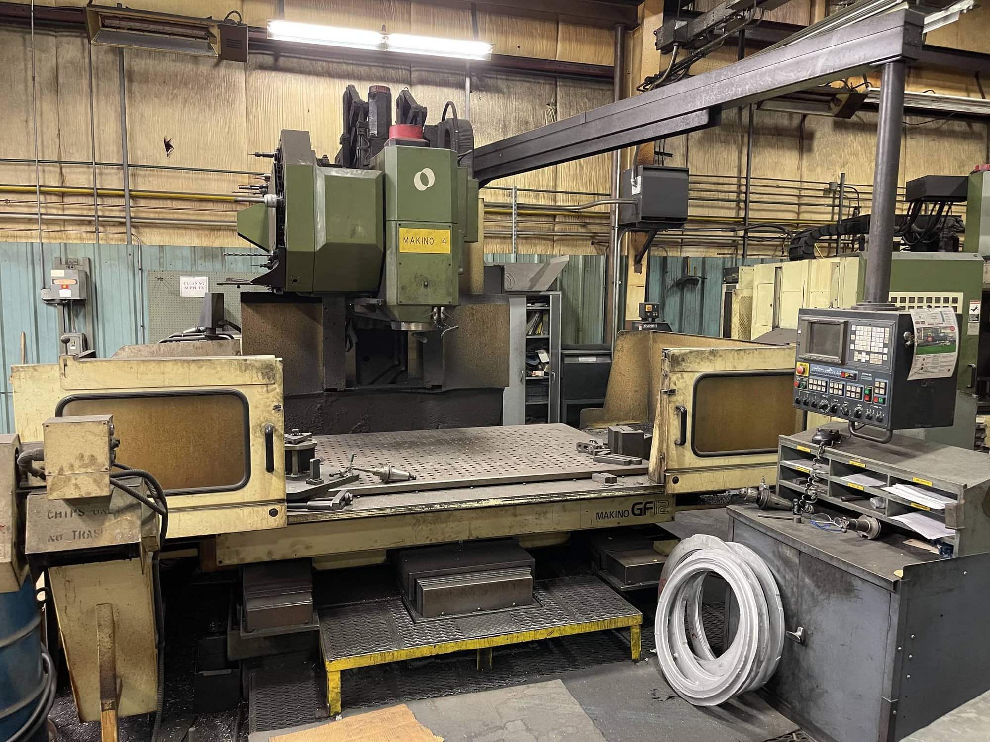 Makino GF12/20 CNC VMC, 1999