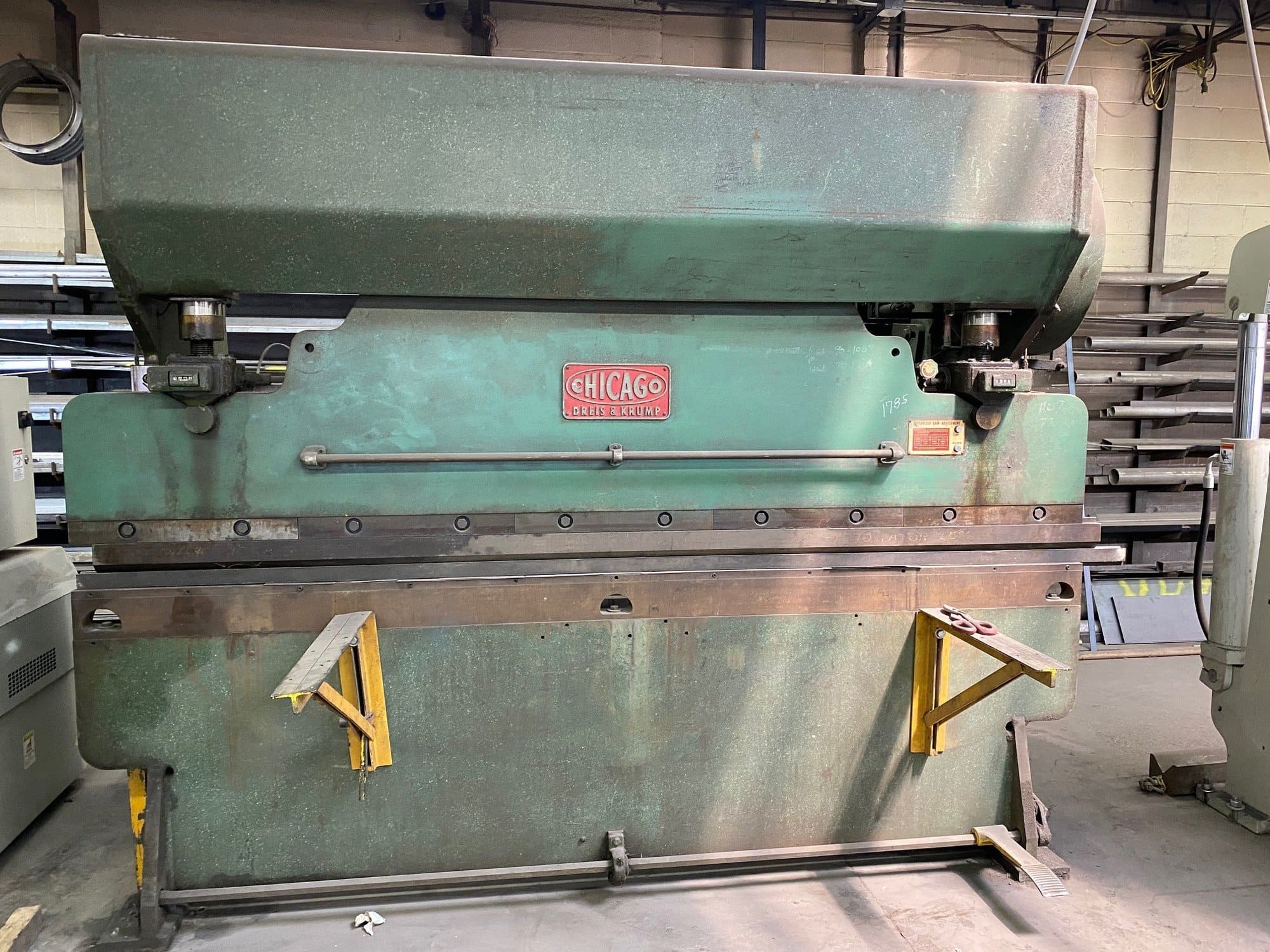 75 Ton x 10' Chicago Dries & Krump Model 810-C Press Brake, 1980's