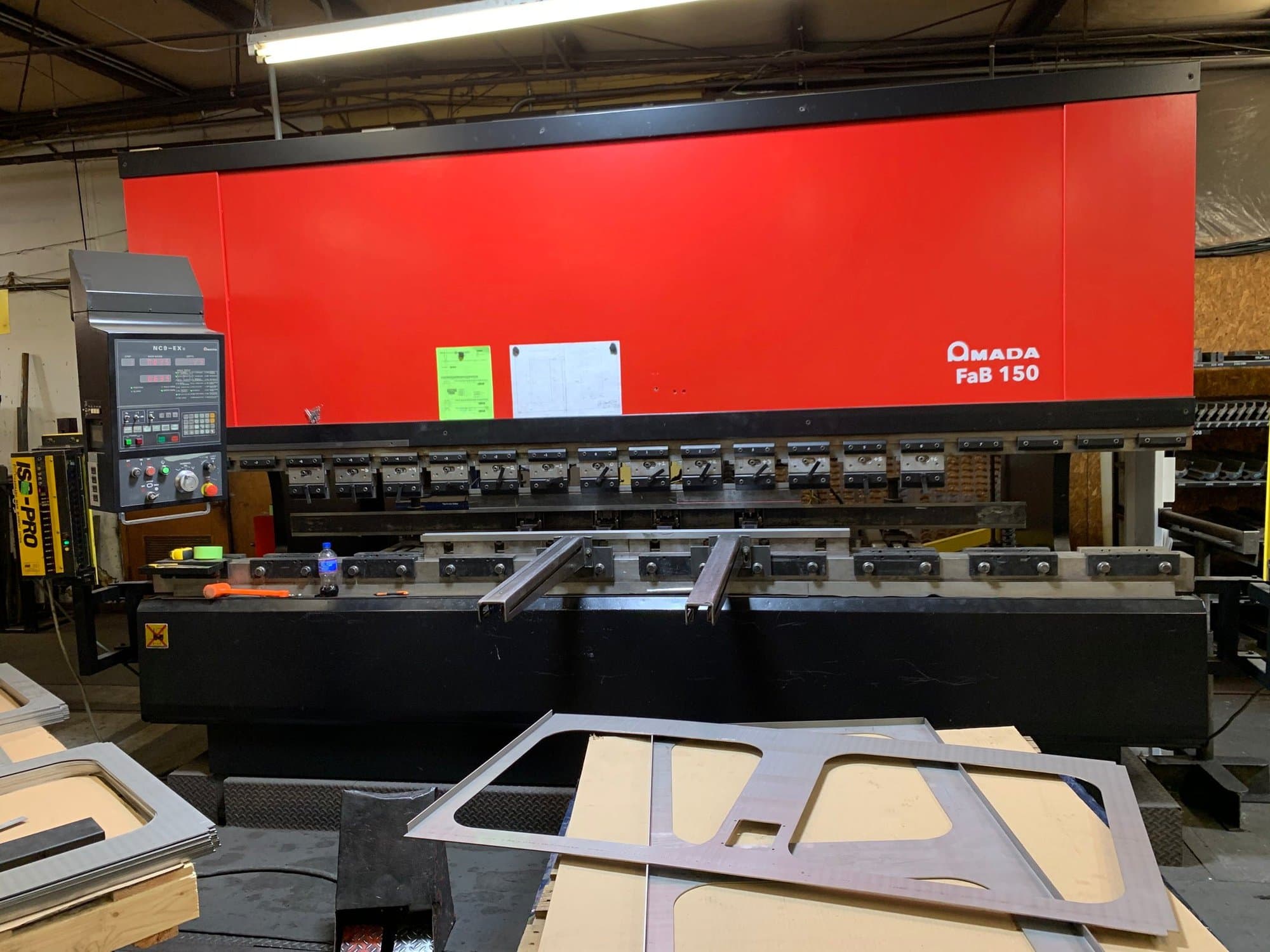 165 Ton x 13' Amada FBD-1504 CNC Press Brake,1993- NC9-EXII Control, Very Clean Up-Acting Unit