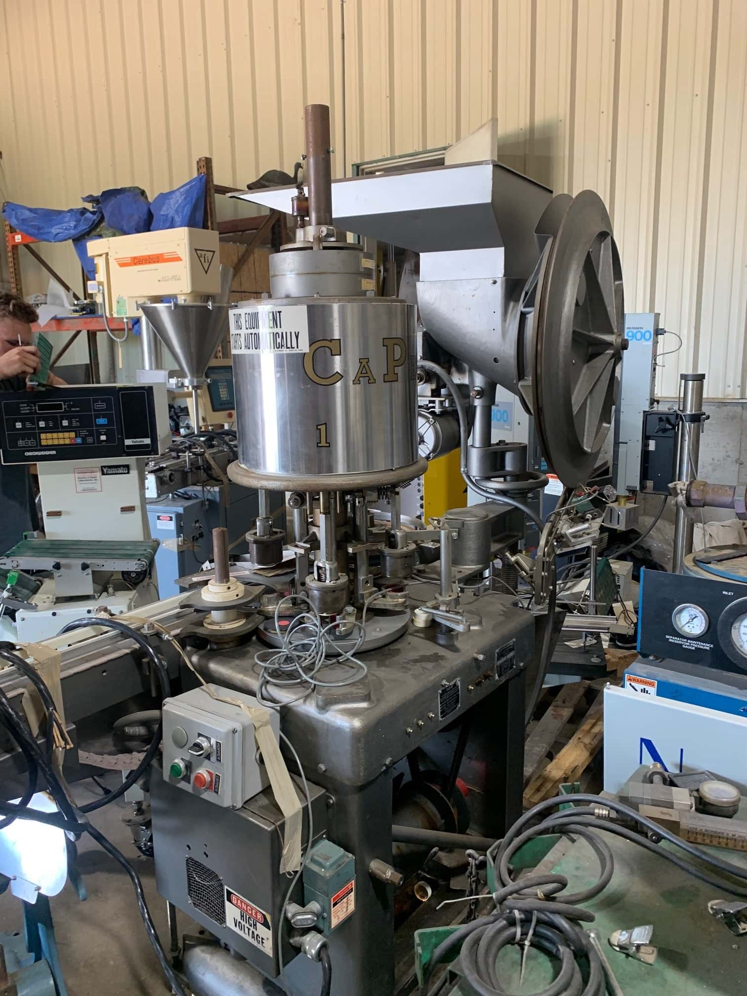 Consolidated Capem C4F Rotary Chuck Capper