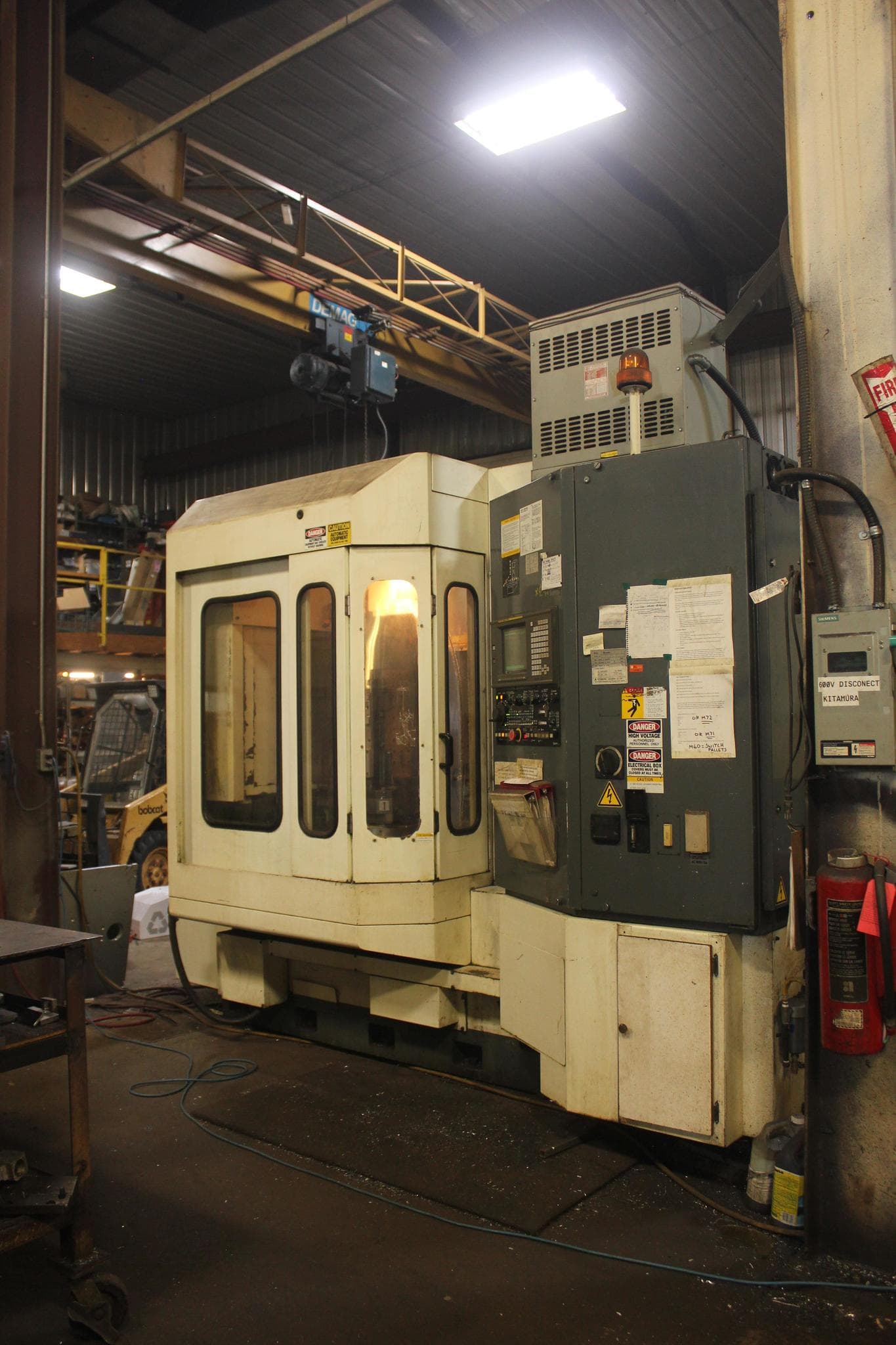 Kitamura MyCenter H400 HMC, 1997 - Chip Conveyor, Coolant Through Spindle, Video Available