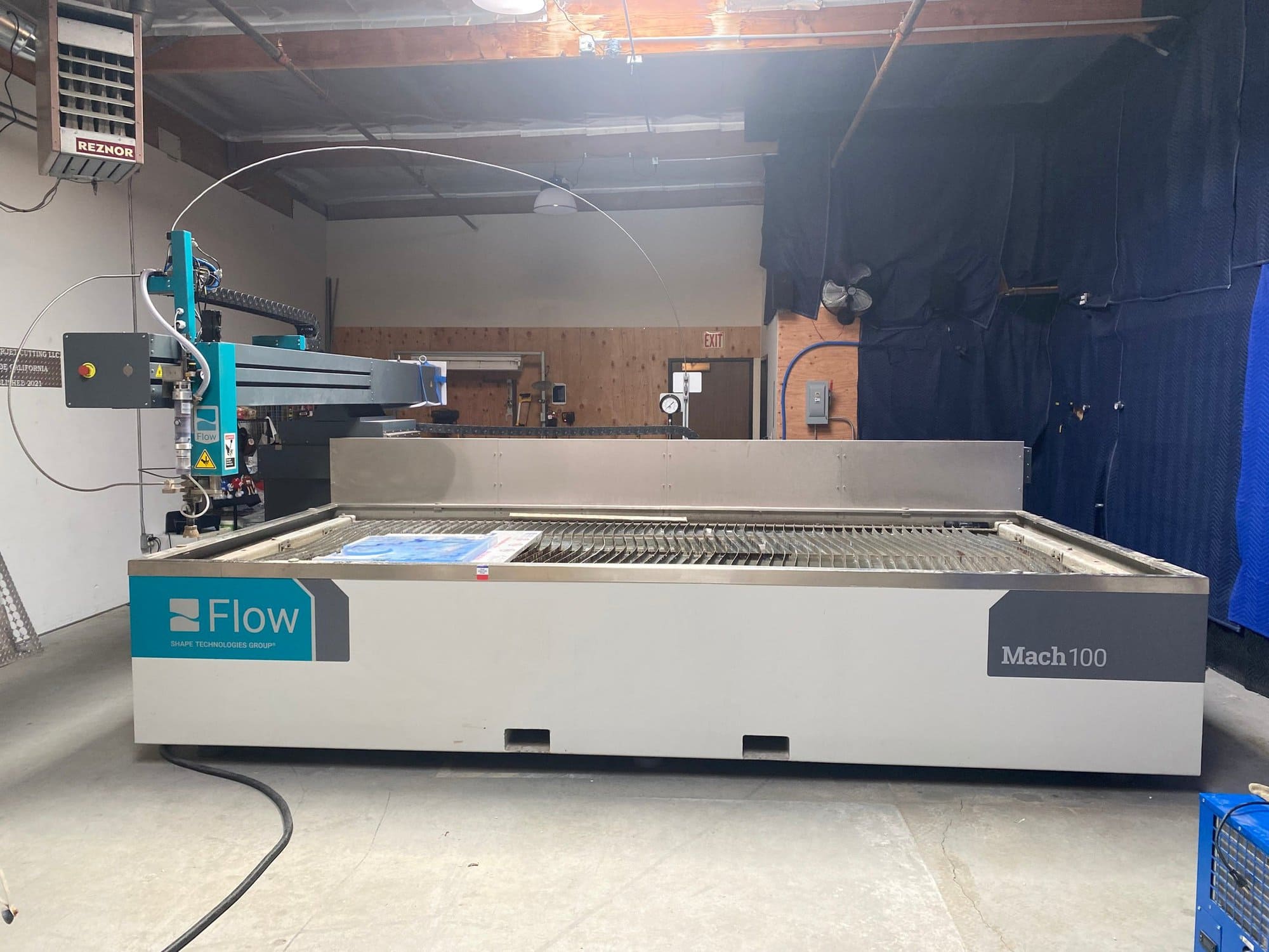 6.5' x 13' Flow M100-4020 Waterjet, 2021 - 60,000 PSI, Very Low Hours