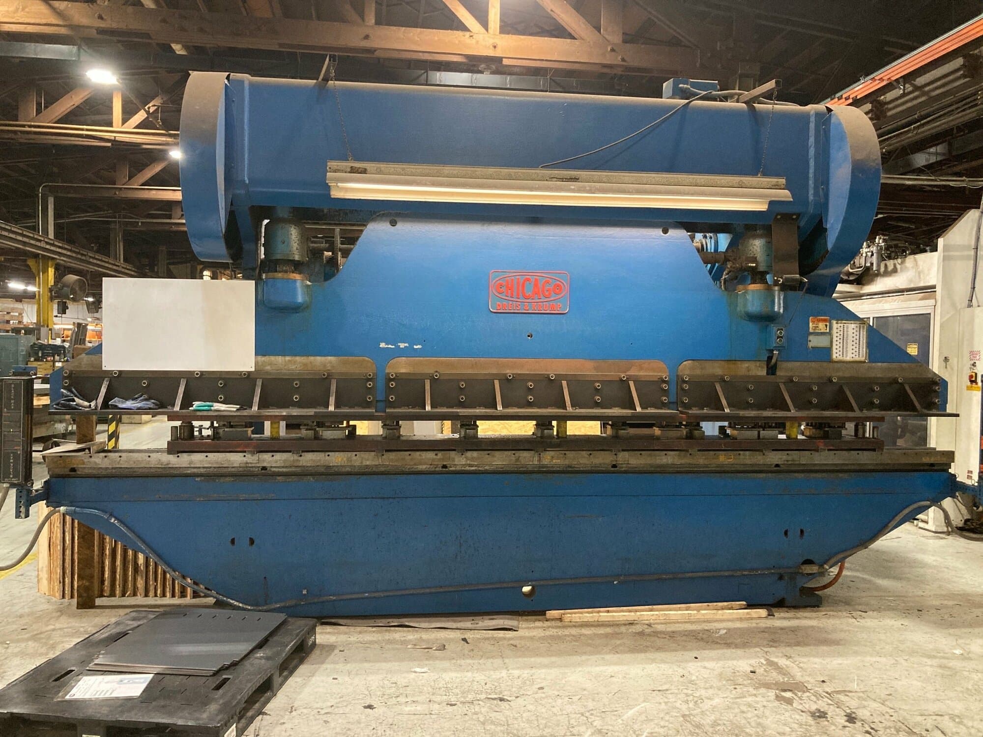 225 Ton x 17' Chicago 510D Press Brake, 1965 - Tooling Included
