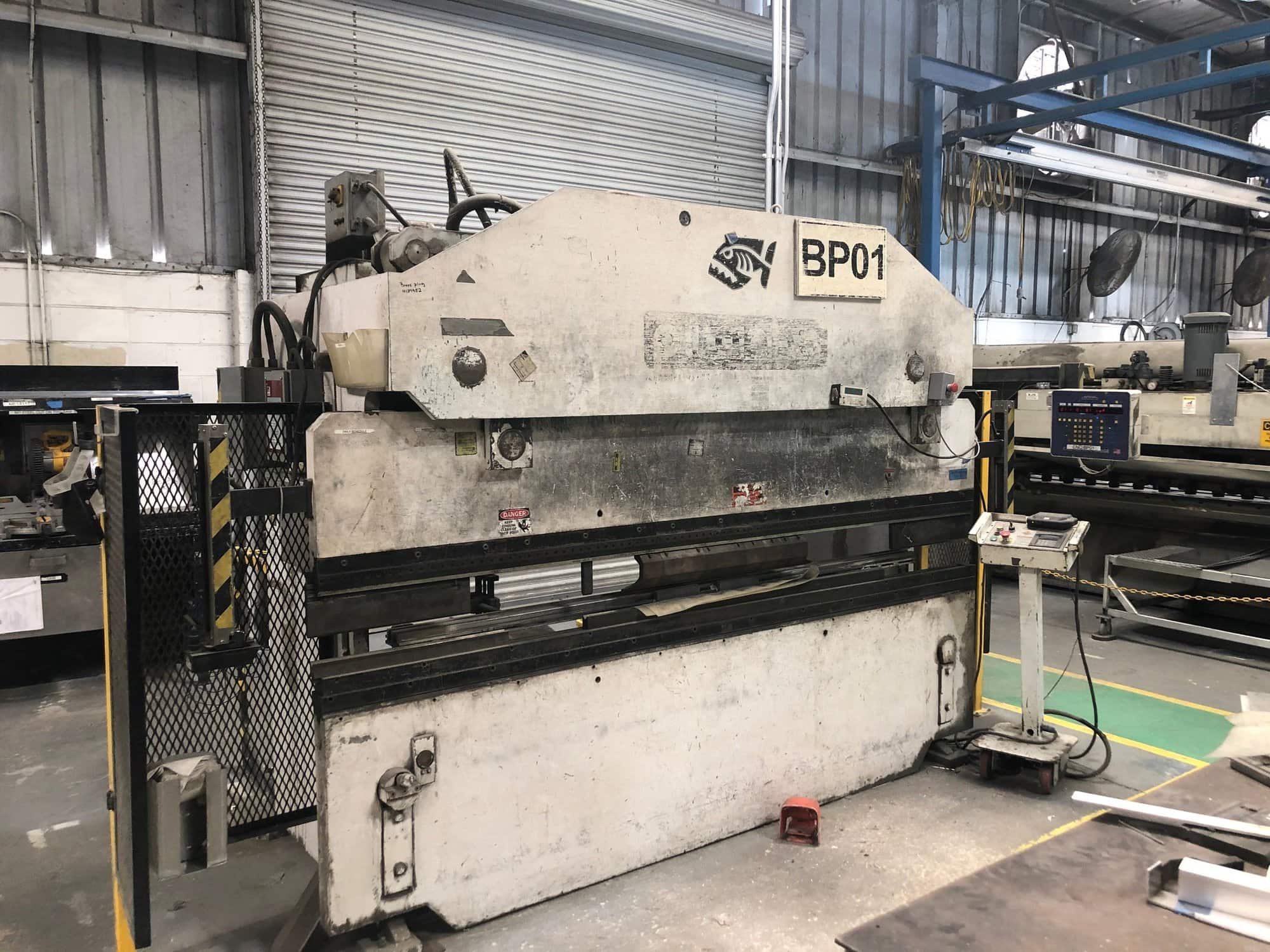 95 Ton x 10' Piranha 9510P Press Brake, 2002 - Automec Backgauge