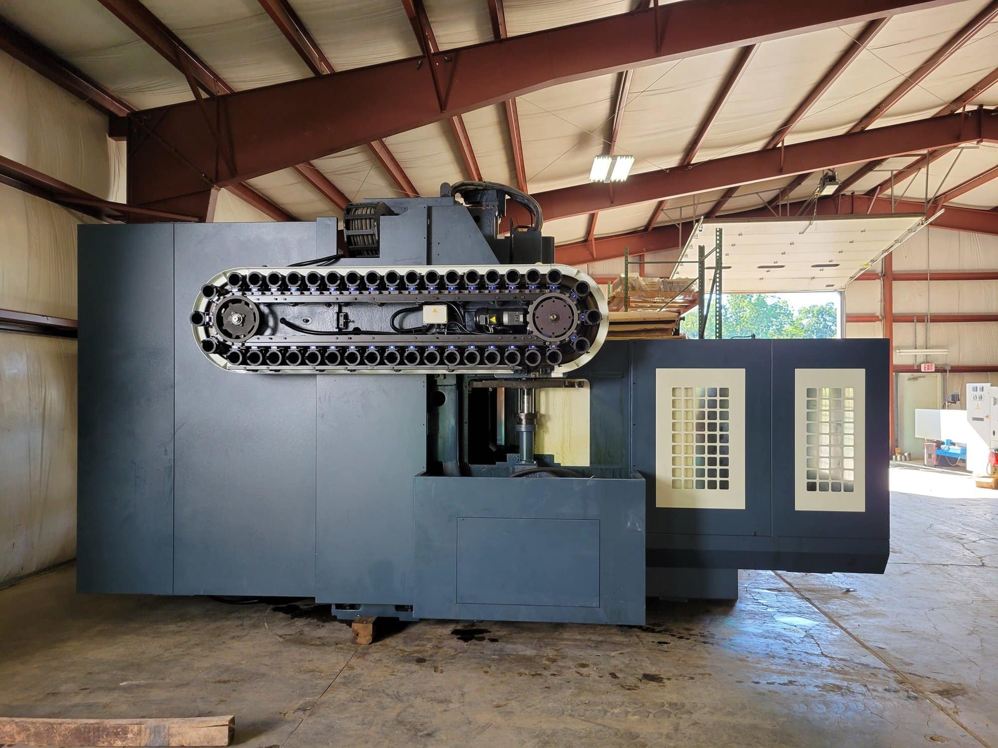 Johnford DMC-1600H Double Column Machining Center, 2012 - Fanuc 31MB, Oil Mist Coolant, Under Power CAT 50 - Image 2