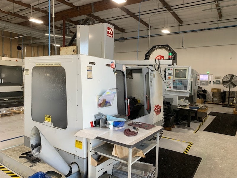 Haas VF-4 VMC, 2000 - Chip Auger, 4th Axis Wired