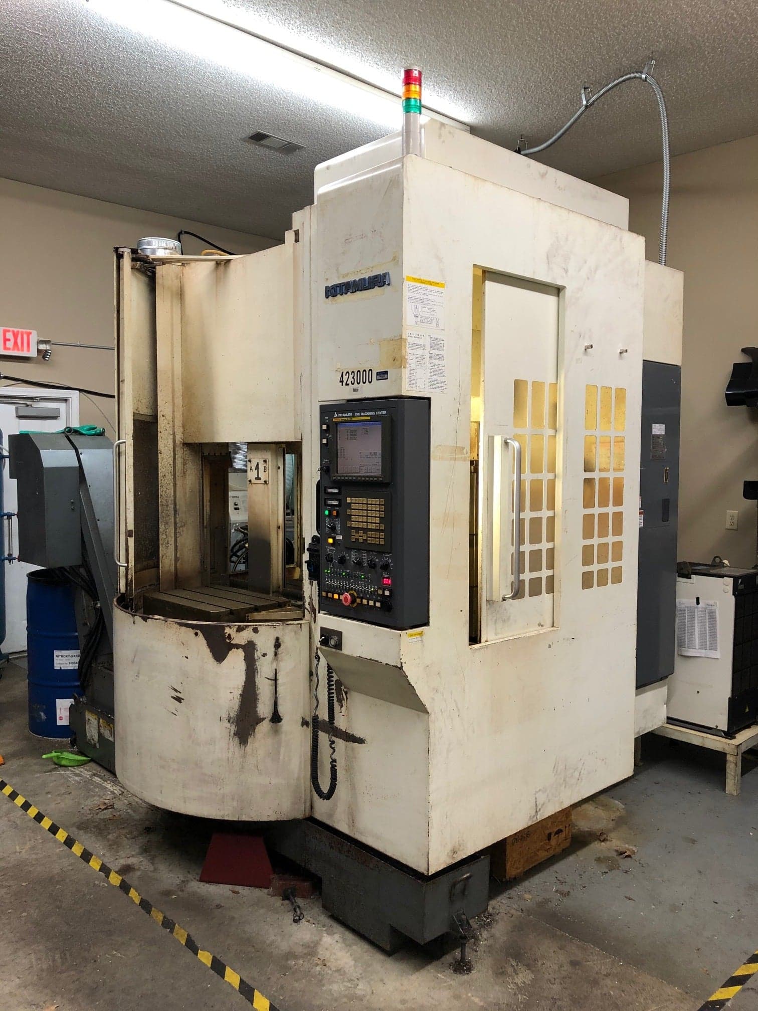 Kitamura Mycenter 2XIF VMC, 2006 - Through Spindle Coolant, Chip Conveyor, Rigid Tapping, Pallet Changer