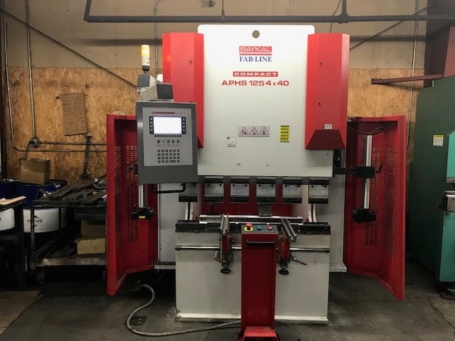 40 Ton x 4' Baykal APHS Press Brake, 2011