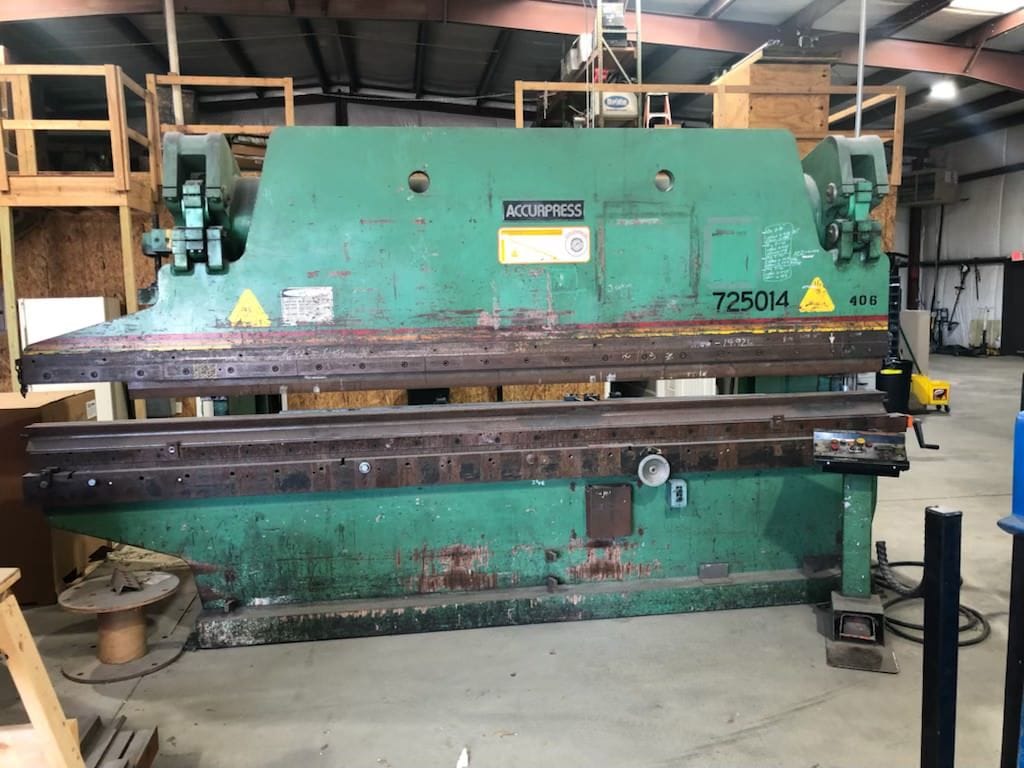 250 Ton x 14' Accurpress 725014 Press Brake, 1993