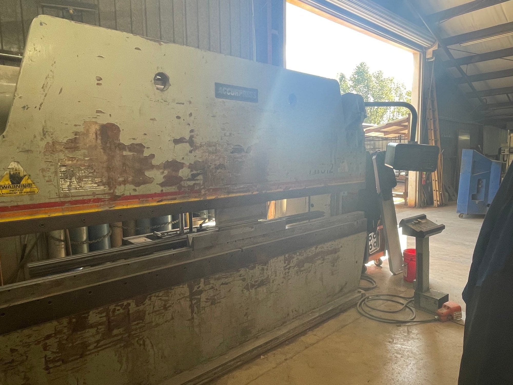 175 Ton x 12' Accurpress 717512 Press Brake, 1997 - Backgauge, ETS 2000 Control