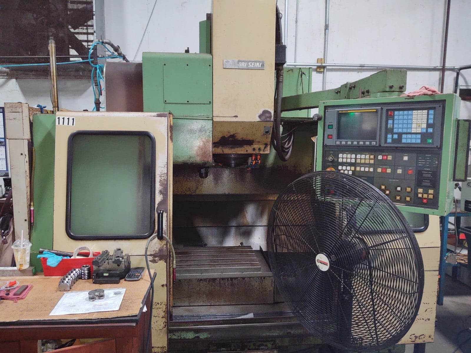 Mori Seiki MV-40B VMC, 1990 - Fanuc Control