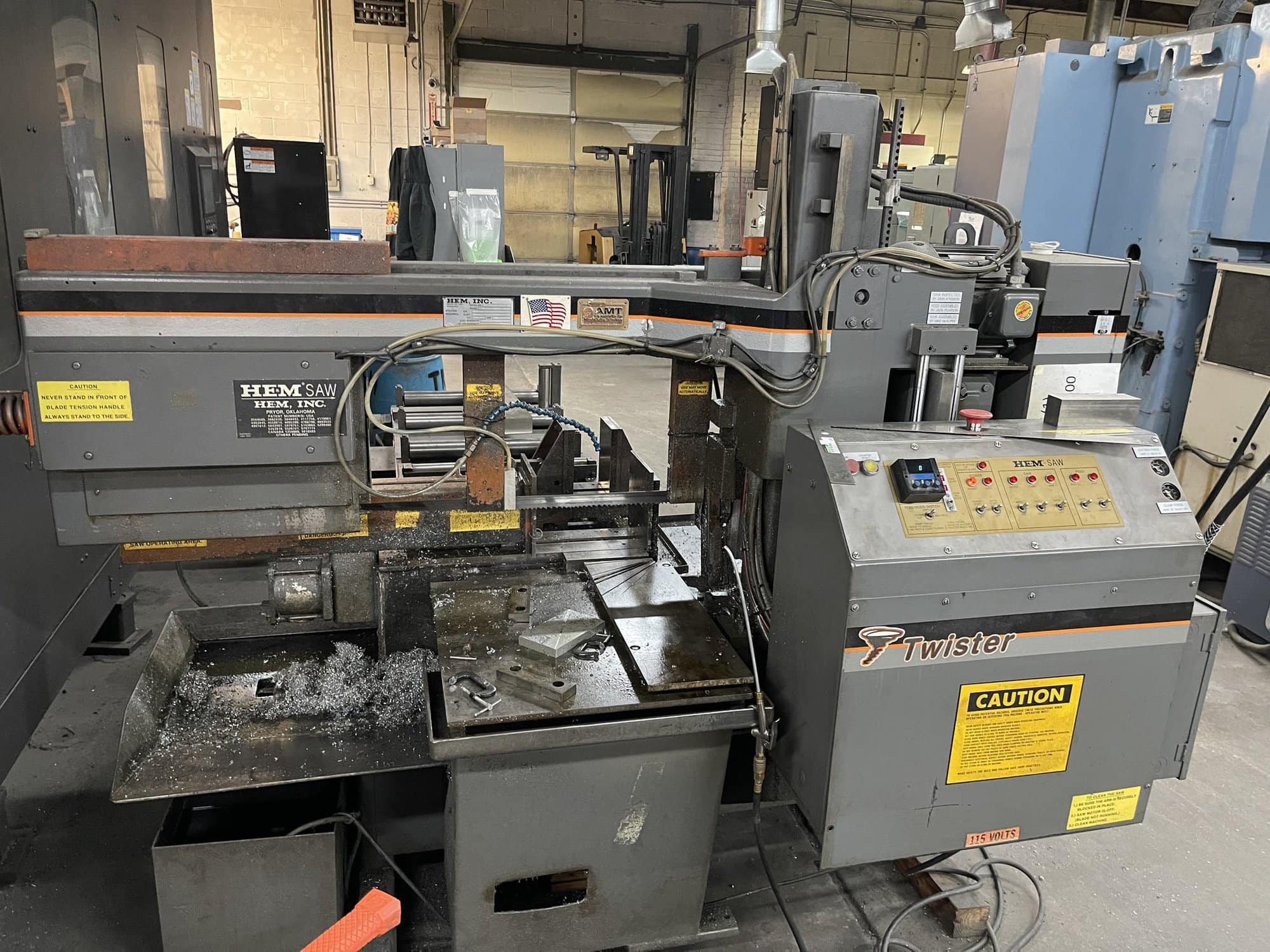 14" X 20" Hem Twister Auto Horizontal Mitering Band Saw - Auto Infeed Table