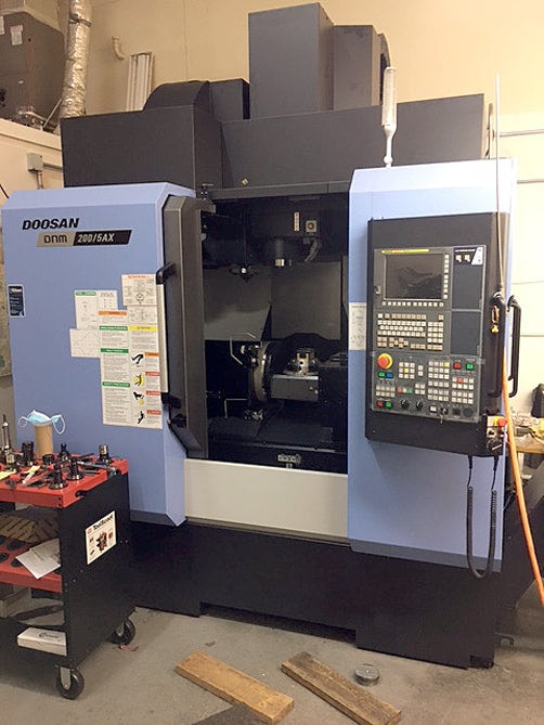 Doosan DNM 200/5AX VMC, 2018 - 5-Axis Trunnion, TSC, Renishaw Probe, 112 Hours!