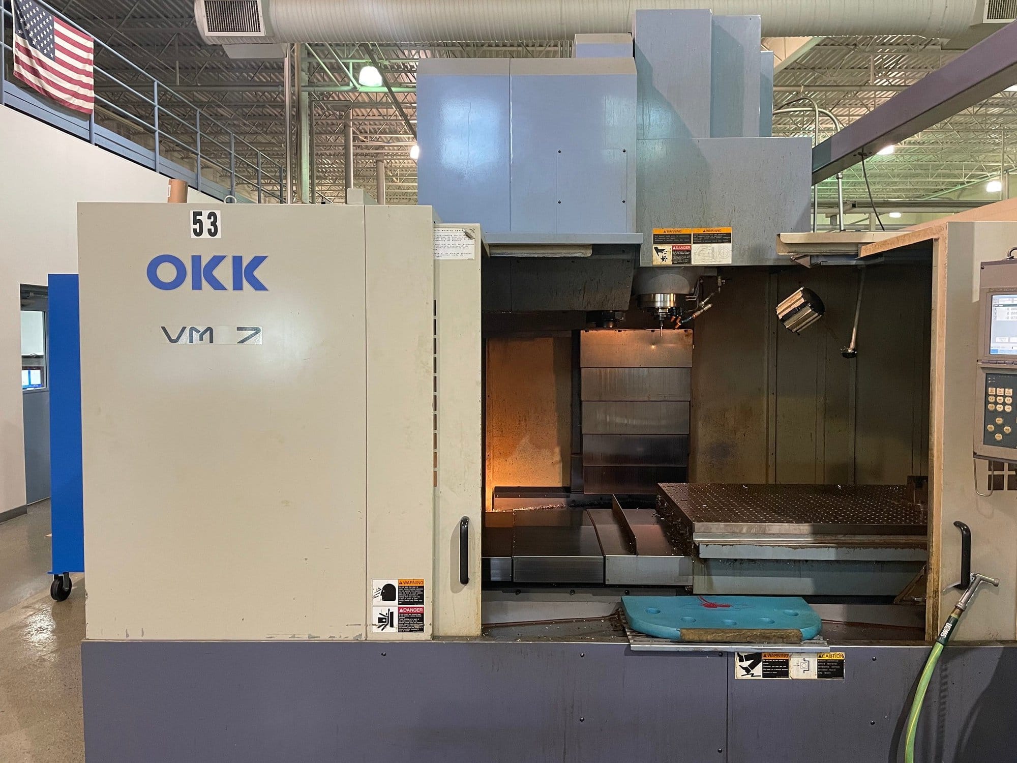 OKK VM-7 VMC, 2003 - Video, Under Power, Tooling Available, 10k RPM - Image 3