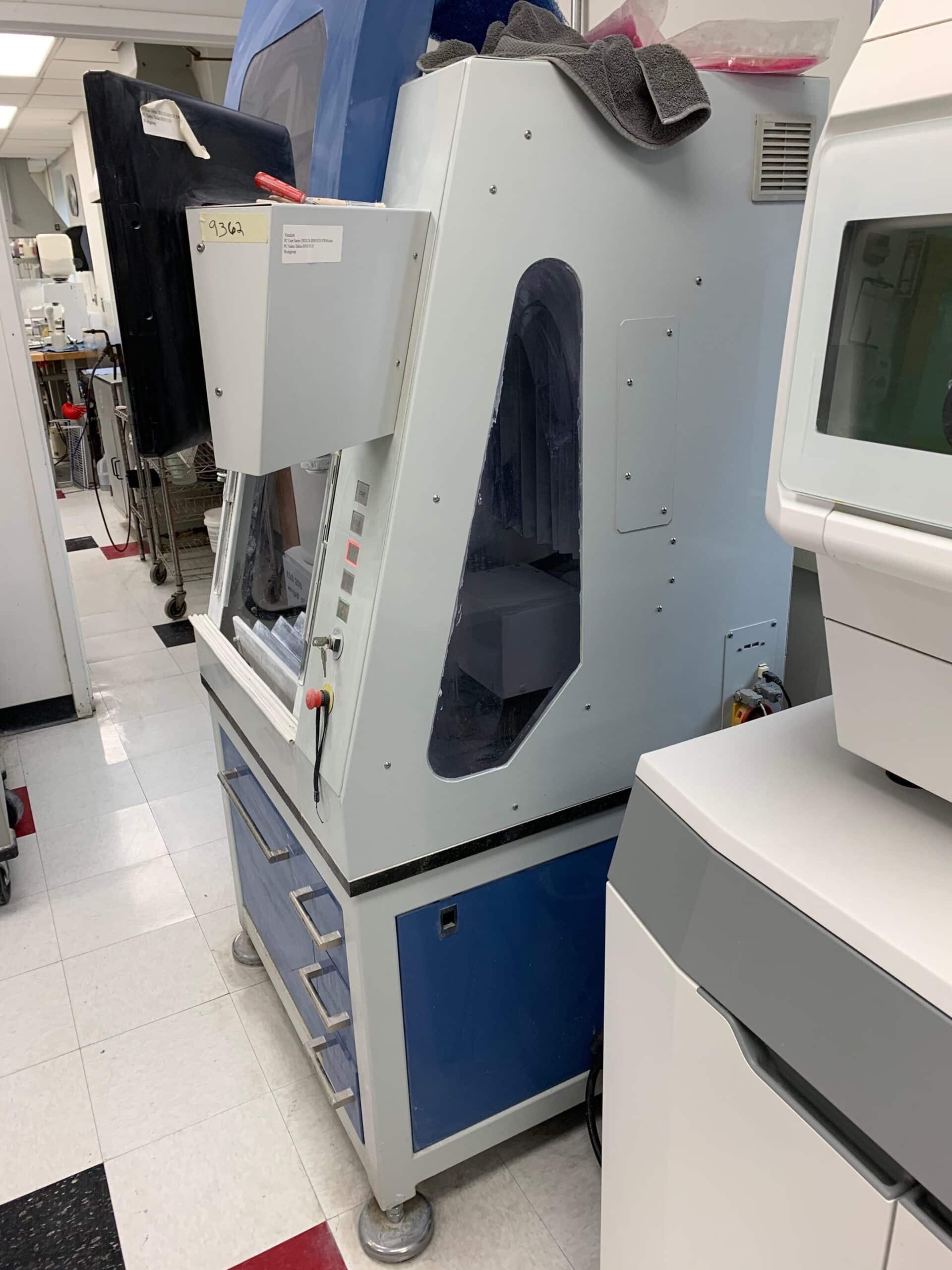 Yena Makina D30 5 Axis Wet/Dry Dental Mill, 2013 - CNC Dental Mill - Image 5