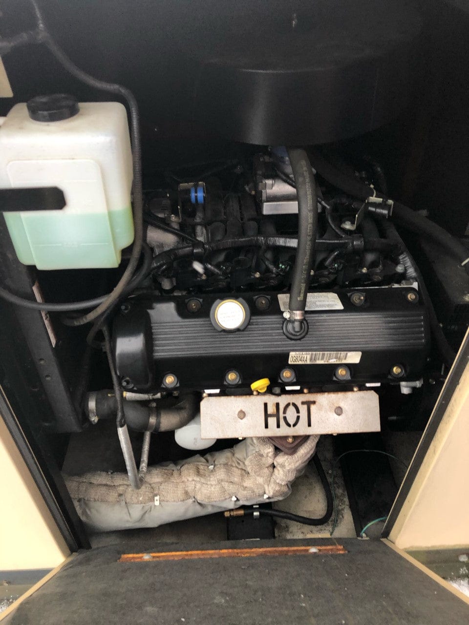 Generac Model QT08046KNAN 80KW Natural Gas Generator, 2008 - Image 4