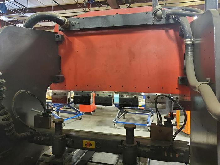 35 Ton X 4' Amada RG-35S CNC Press Brake, 1998 - NC9EX-II Control, (2) Finger Assemblies, Full Set of Punch Holders - Image 6