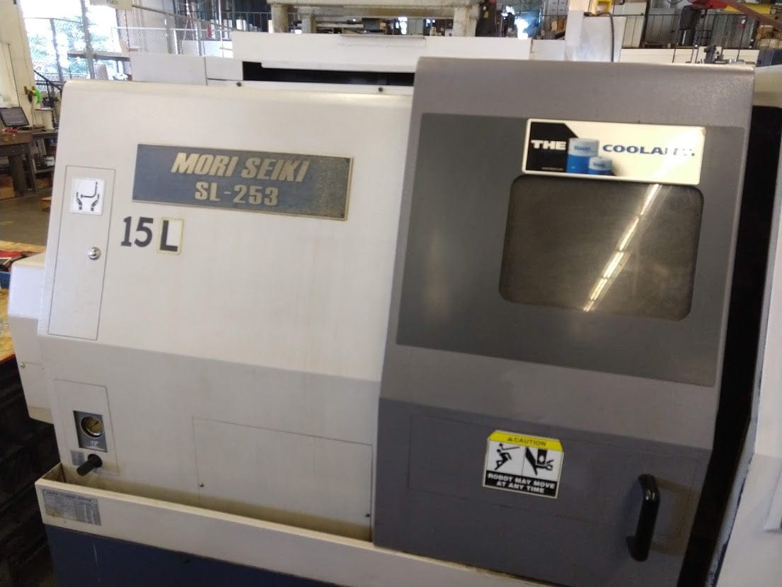 Mori Seiki SL253 CNC Lathe, 2001 - Tailstock, Chip Conveyor - Image 2
