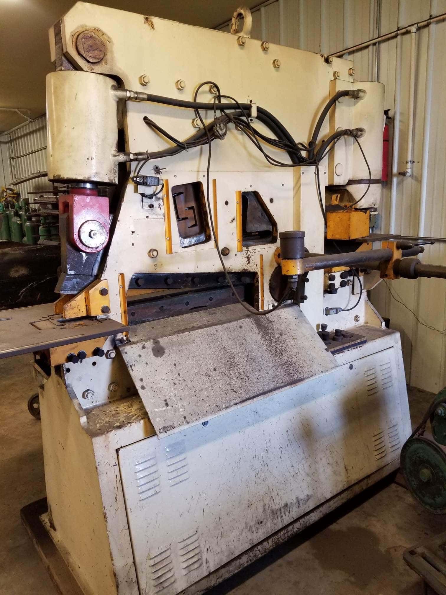 Geka Hydracrop 110/A 120 Ton Ironworker, Year 2000, Tooling Included - Image 3