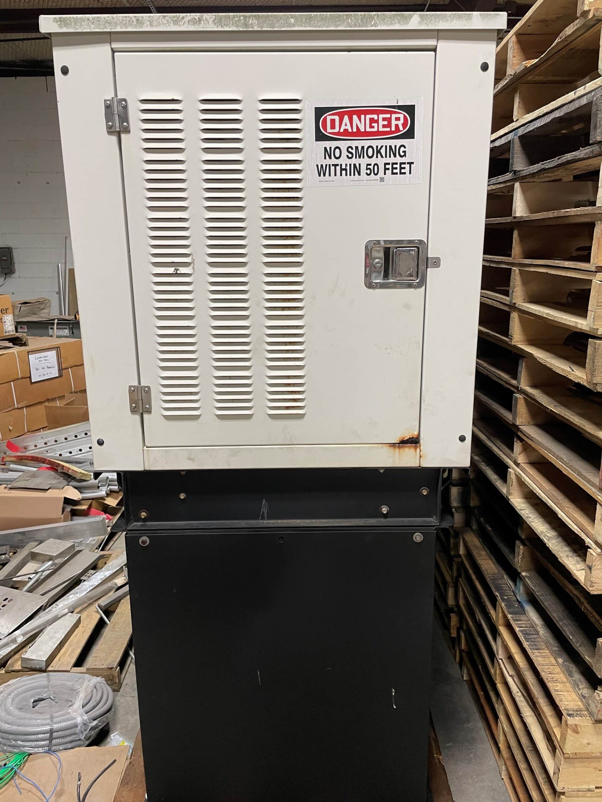 Generac Generator 20Kw, 2009 - **591 Hours**, Under Belly Tank - Image 4