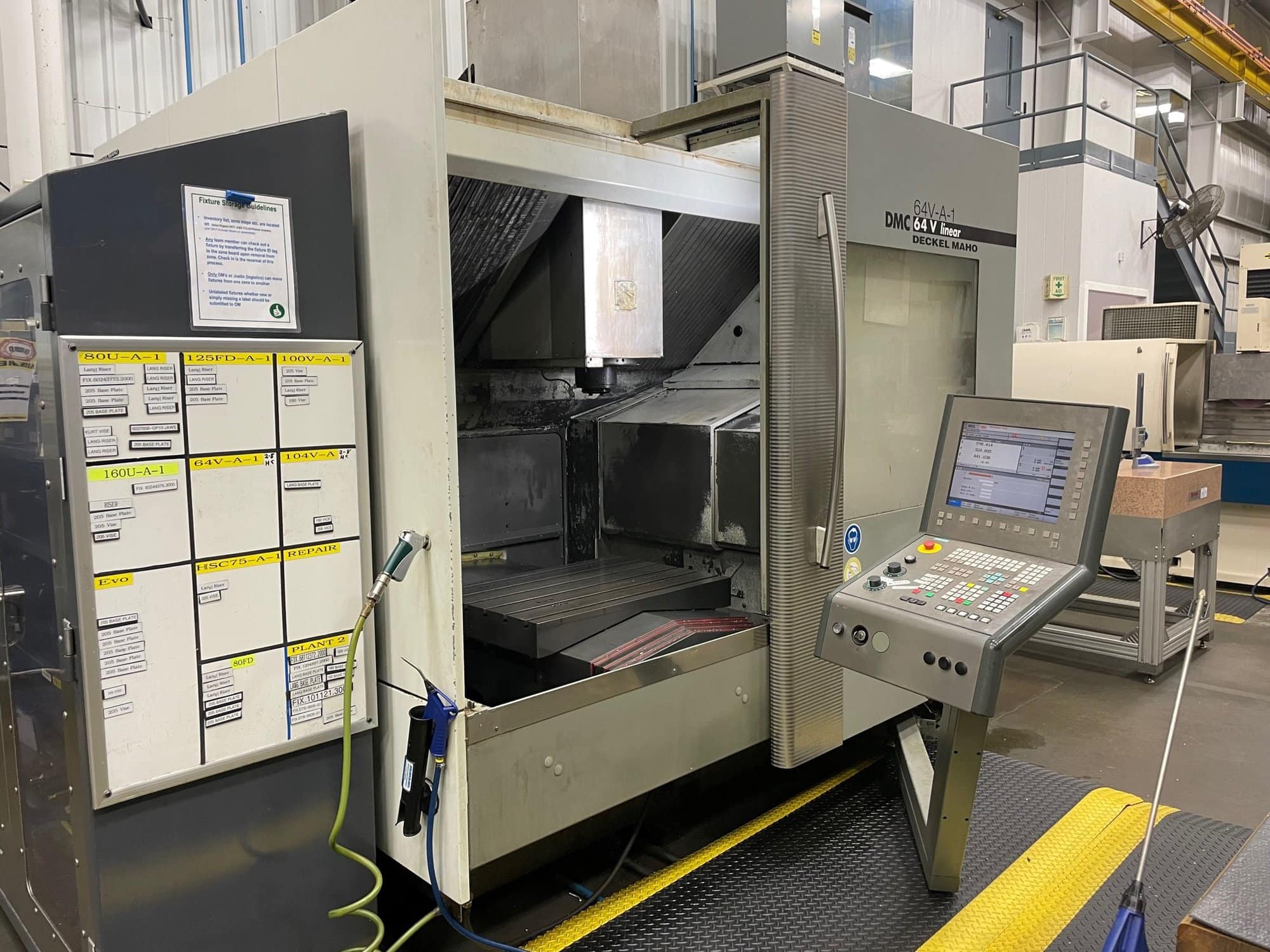 Deckel Maho DMC 64V VMC, 2003- Chip Conveyor, 4th Axis Wired