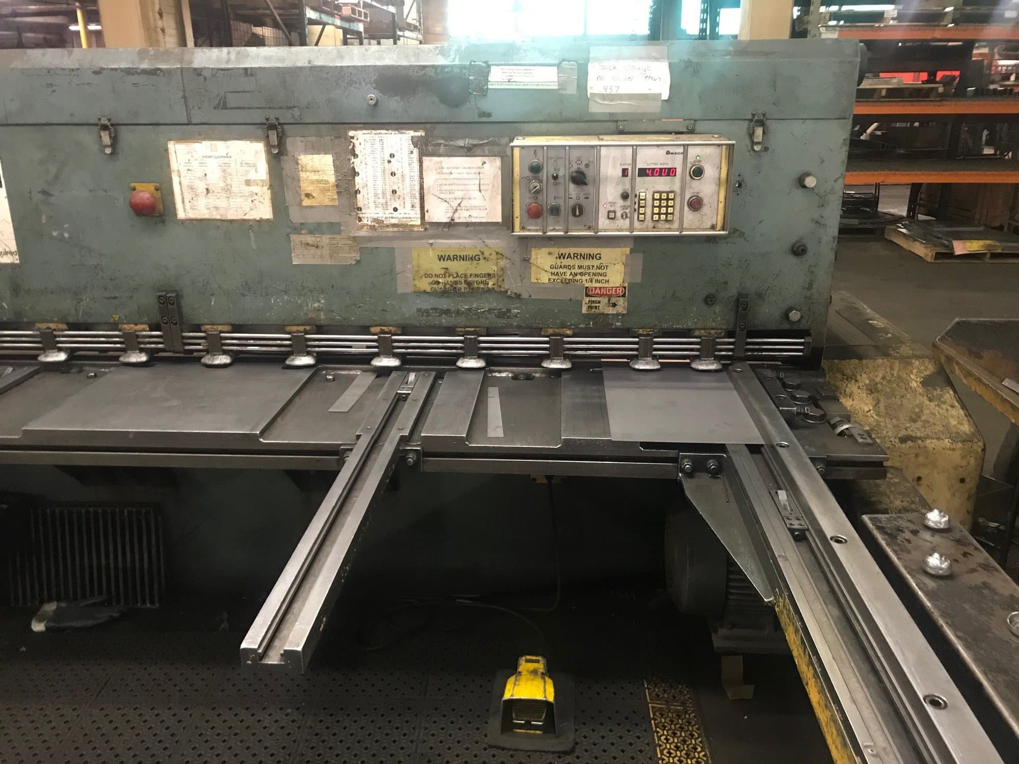1/4" x 10' Amada M-3060 Shear, 1987 - Backgauge - Image 3