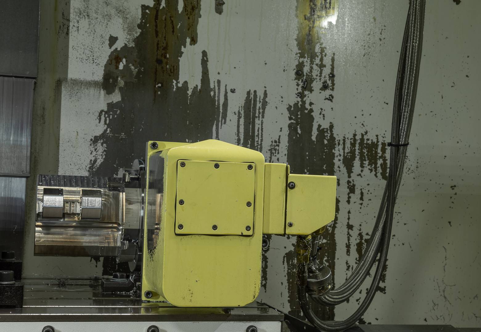 Mazak Vertical Center Smart 530C VMC, 2011 - TSC, Nikken 4th Axis, Video - Image 10