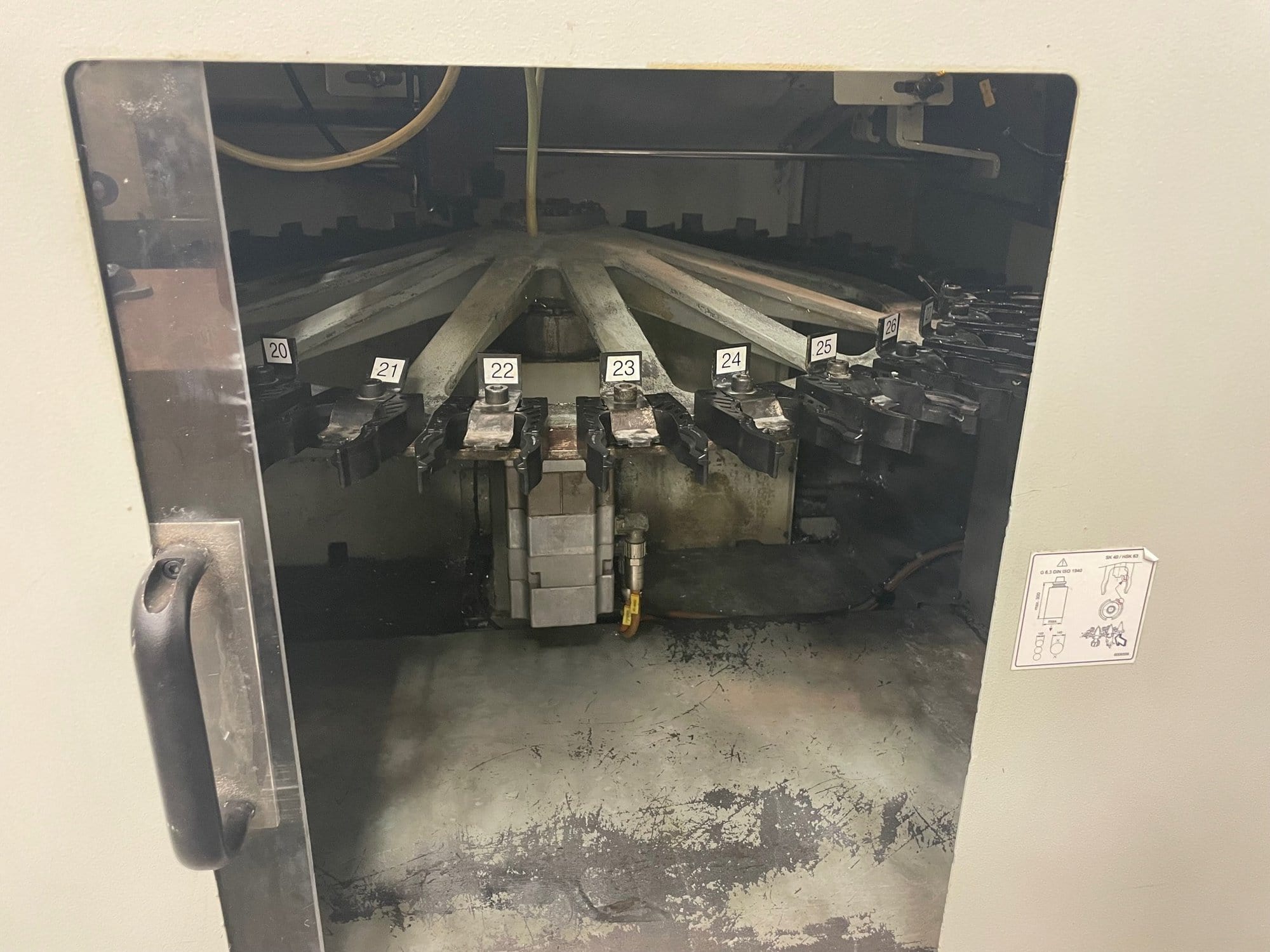 Deckel Maho DMC 64V VMC, 2003- Chip Conveyor, 4th Axis Wired - Image 4