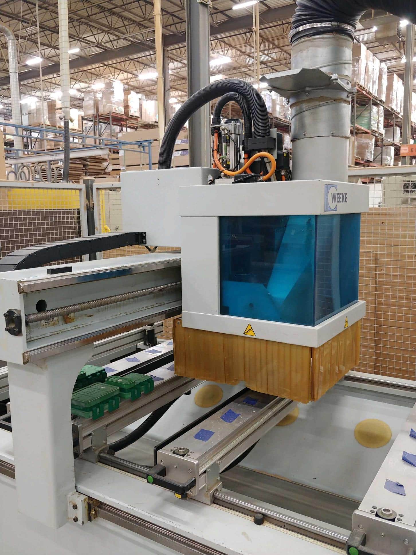 Weeke Venture 05S CNC Router, 2007 - Vacuum Pump, Scrap Conveyor, Handheld Pendant - Image 4
