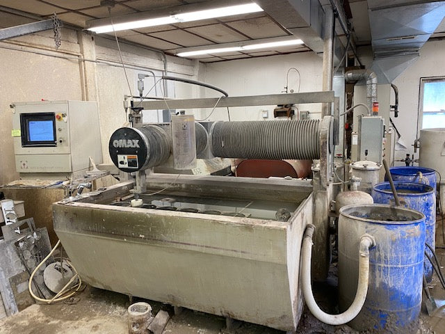 Omax 2652 Waterjet, 2000 - Flow 6X Hydraulic Intensifier Pump, 24" x 48" Cutting Area, Video, Under Power