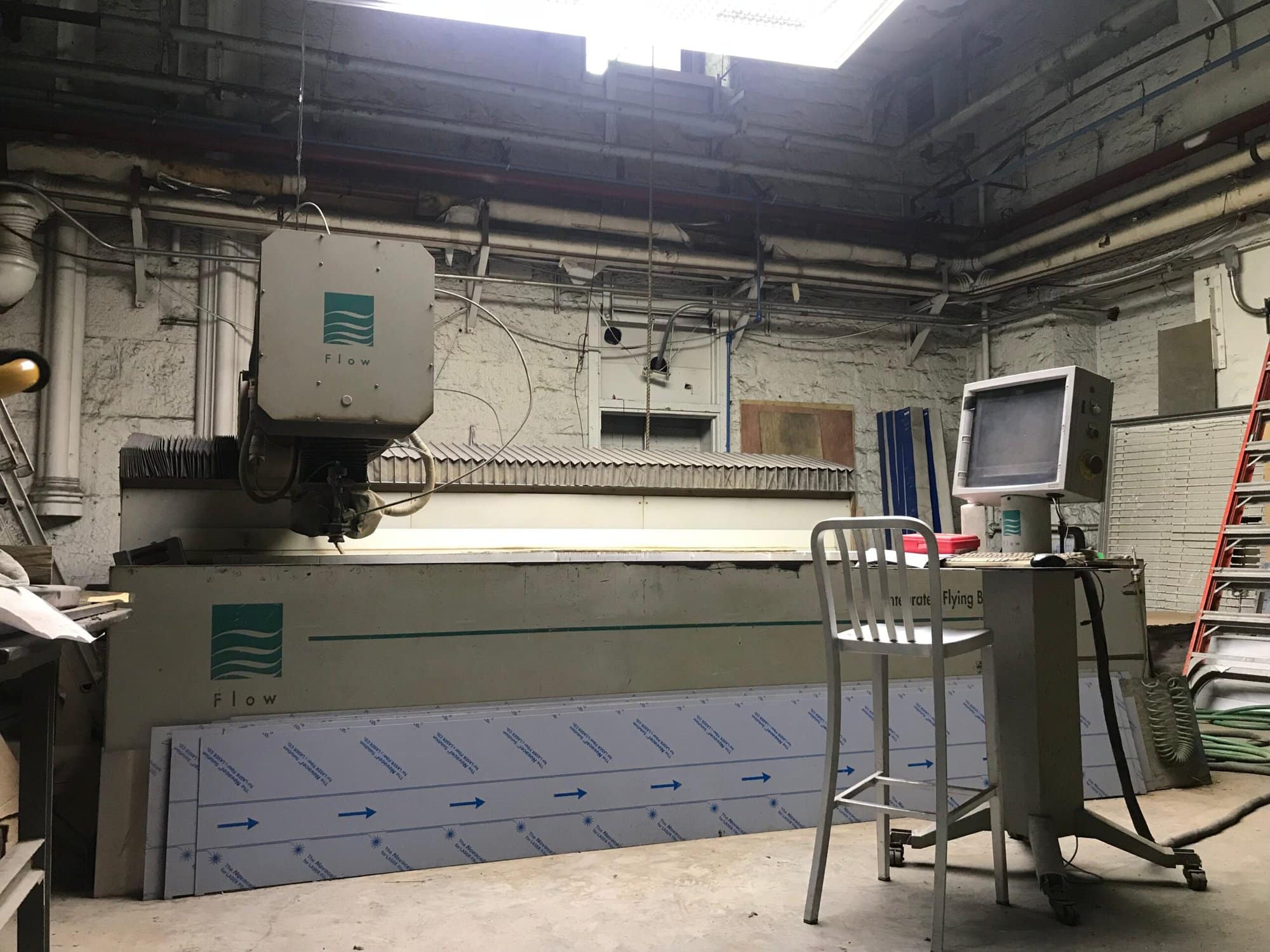 6' x 12' Flow Integrated Flying Bridge 6012 Waterjet, 2005 - 55,000 PSI - Image 2