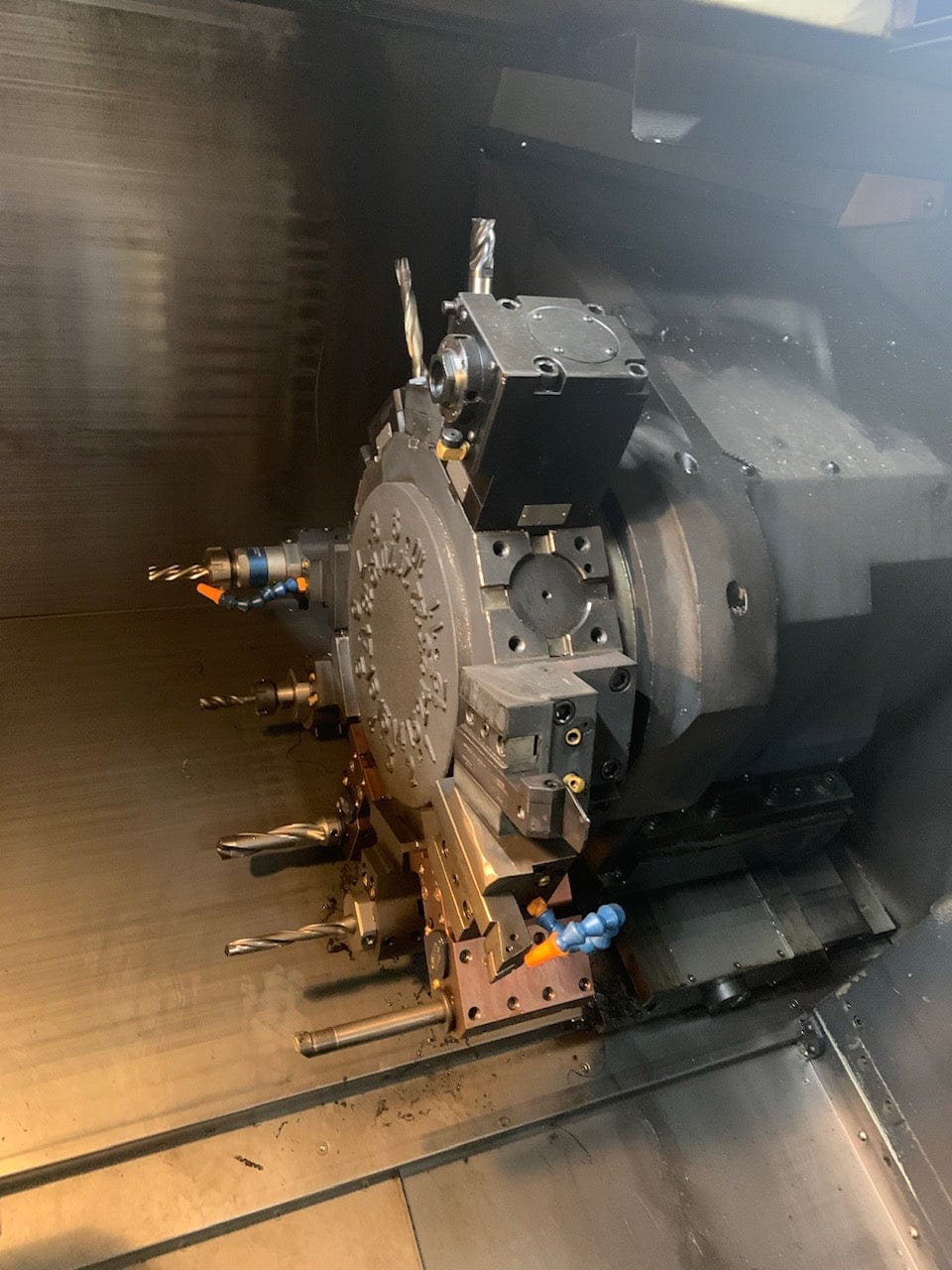 Doosan Puma 2600M CNC Lathe, 2012 - Live Tooling, Chip Conveyor, Tailstock - Image 4