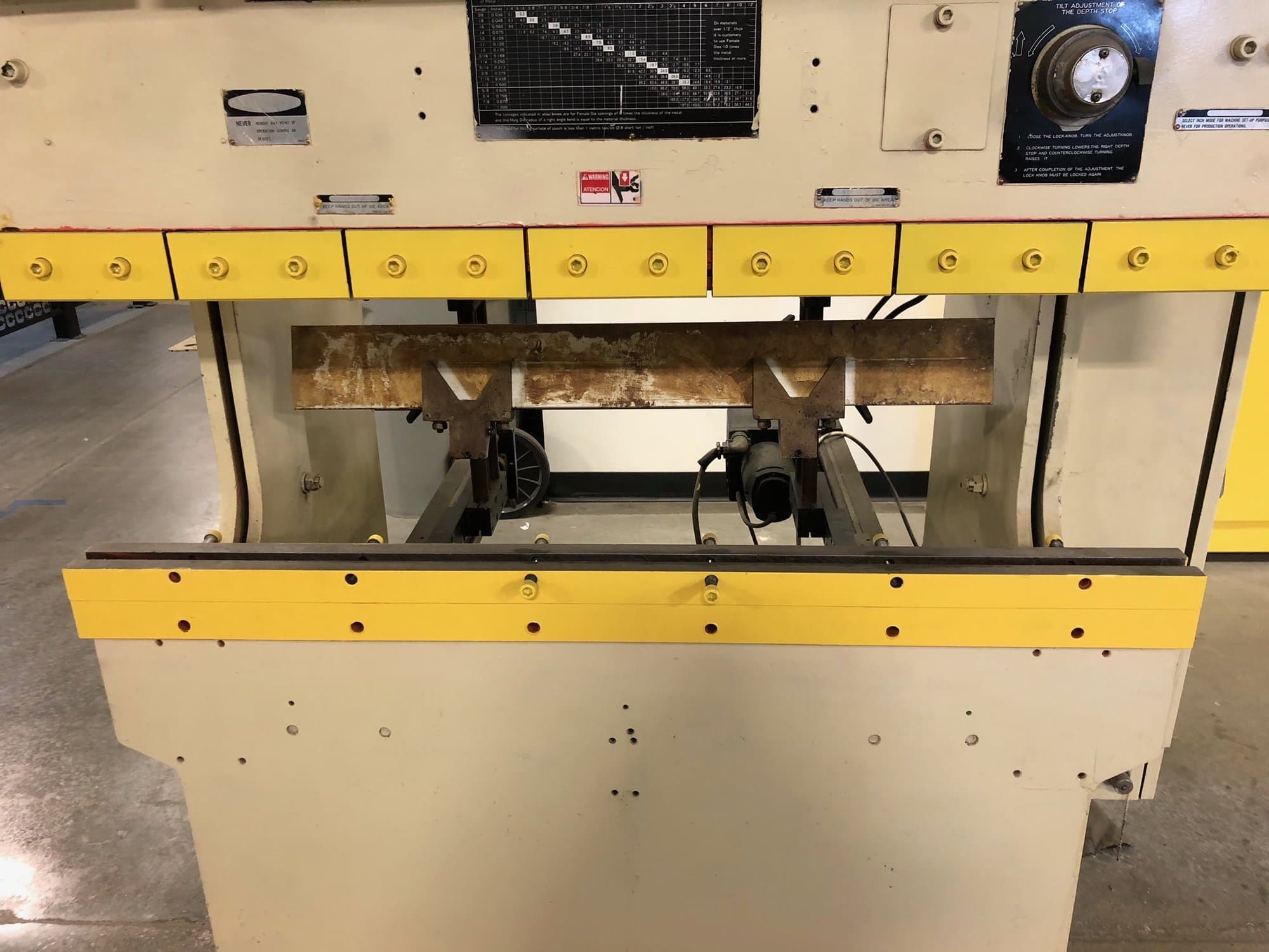 38 Ton x 4' Komatsu PHS35X125 CNC Press Brake, 1986 - Image 2