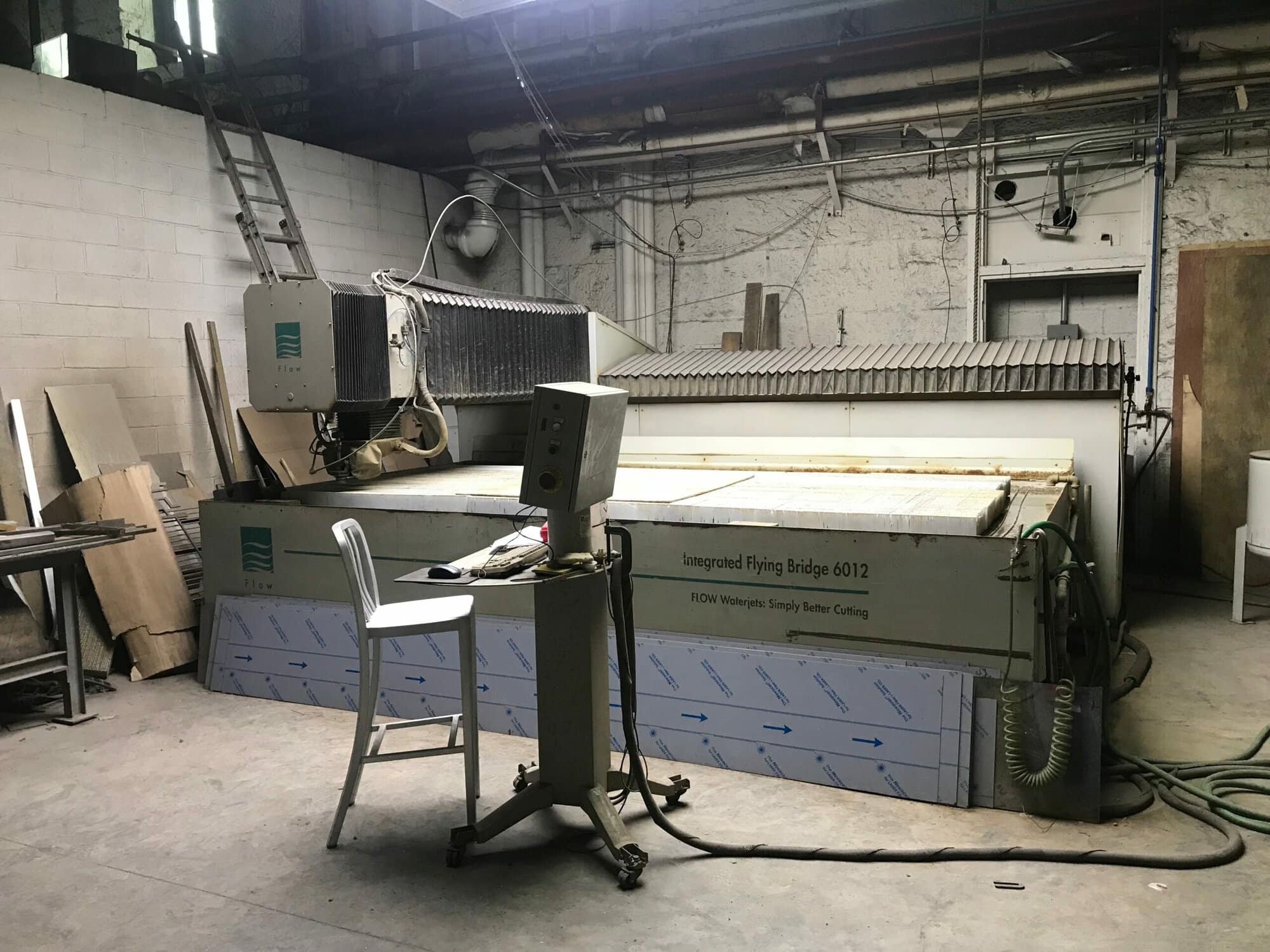 6' x 12' Flow Integrated Flying Bridge 6012 Waterjet, 2005 - 55,000 PSI - Image 3