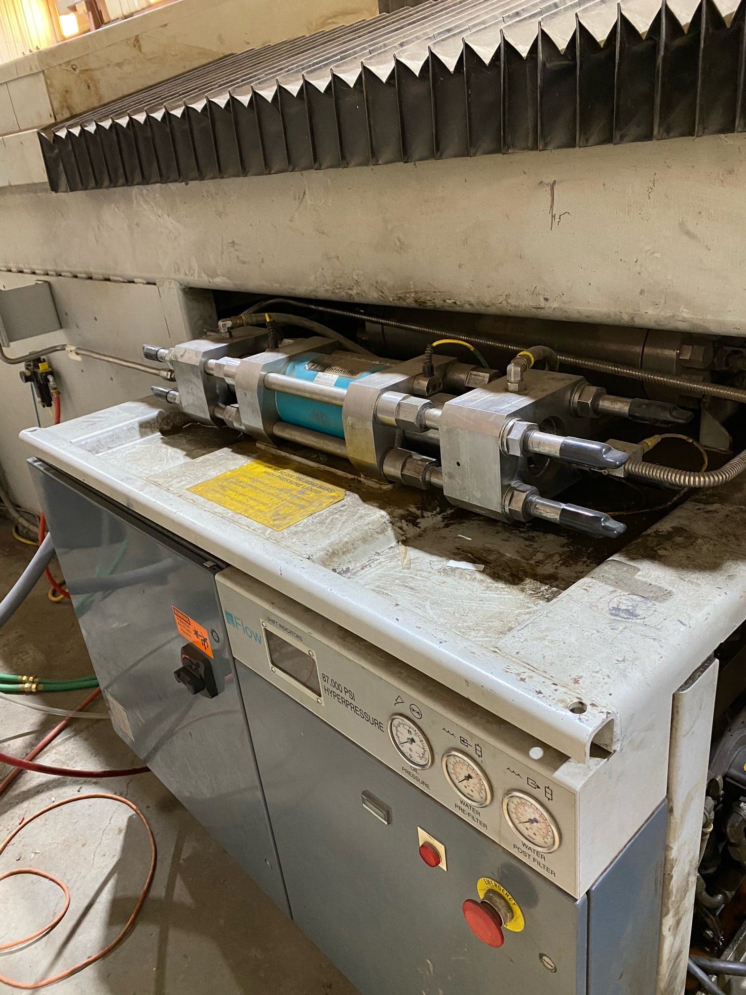 6' x 12' Flow IFB Waterjet, 2007- 87,000 PSI - Image 3
